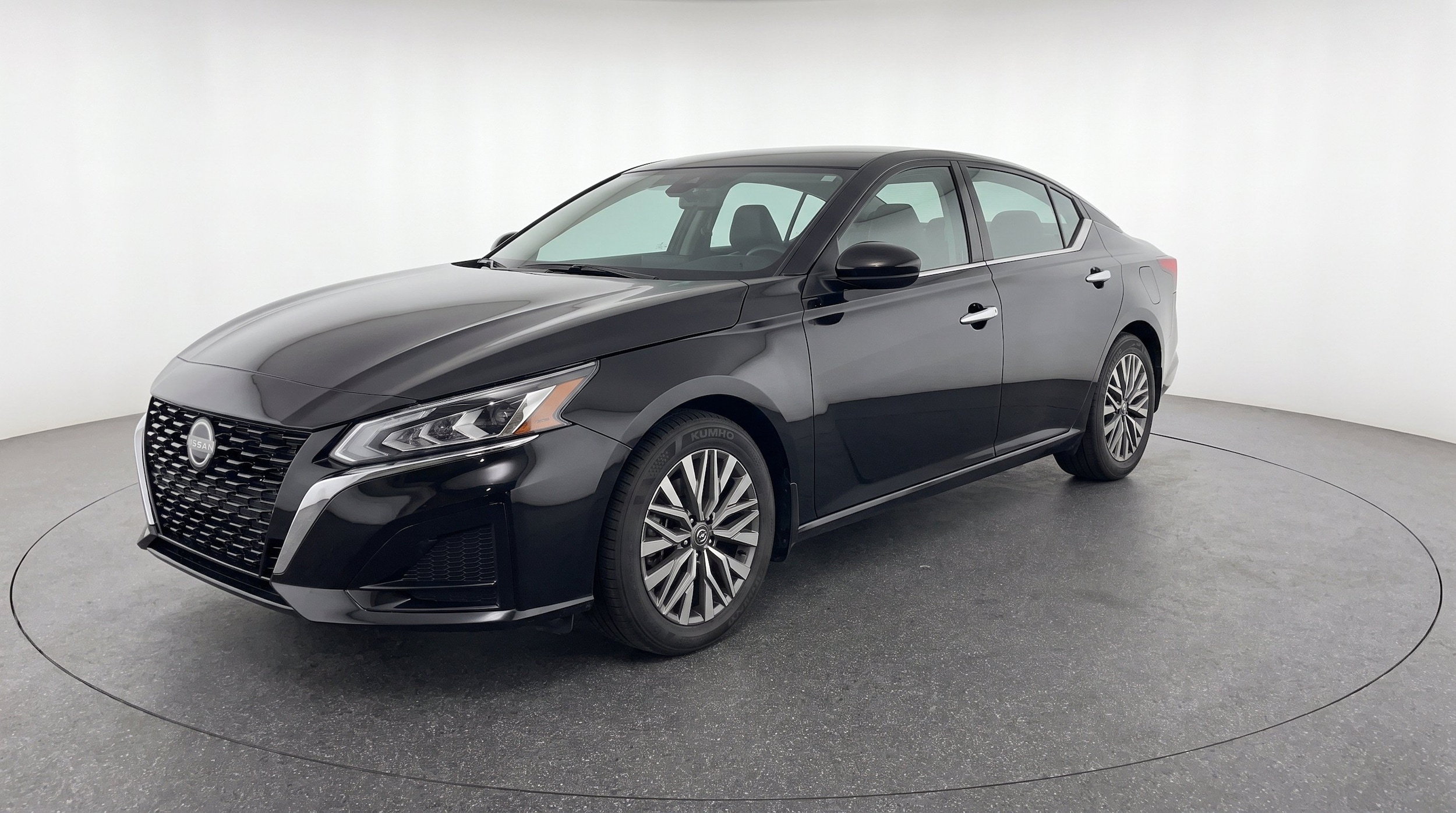 Thumbnail: 2025 Nissan Altima - 3