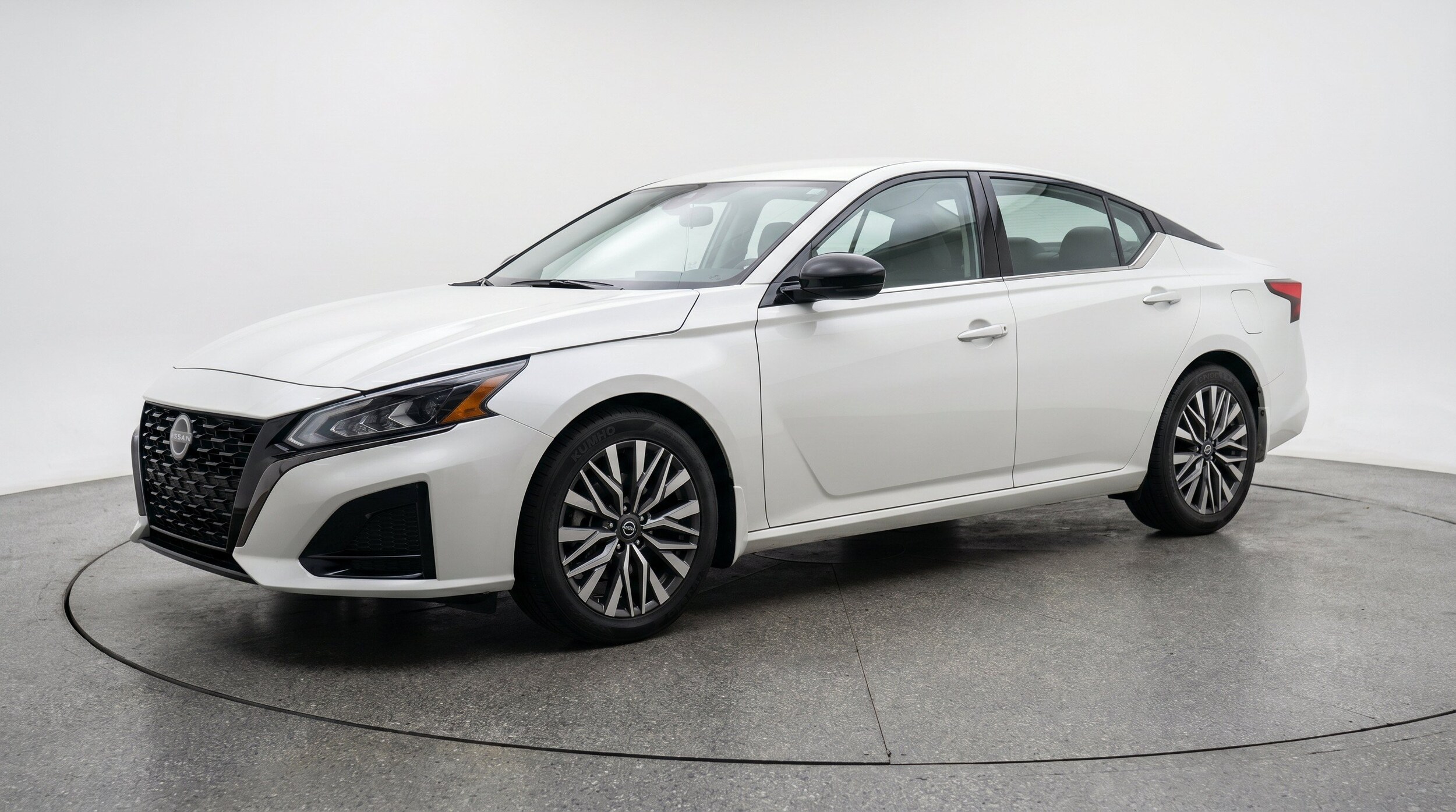 Thumbnail: 2025 Nissan Altima - 3