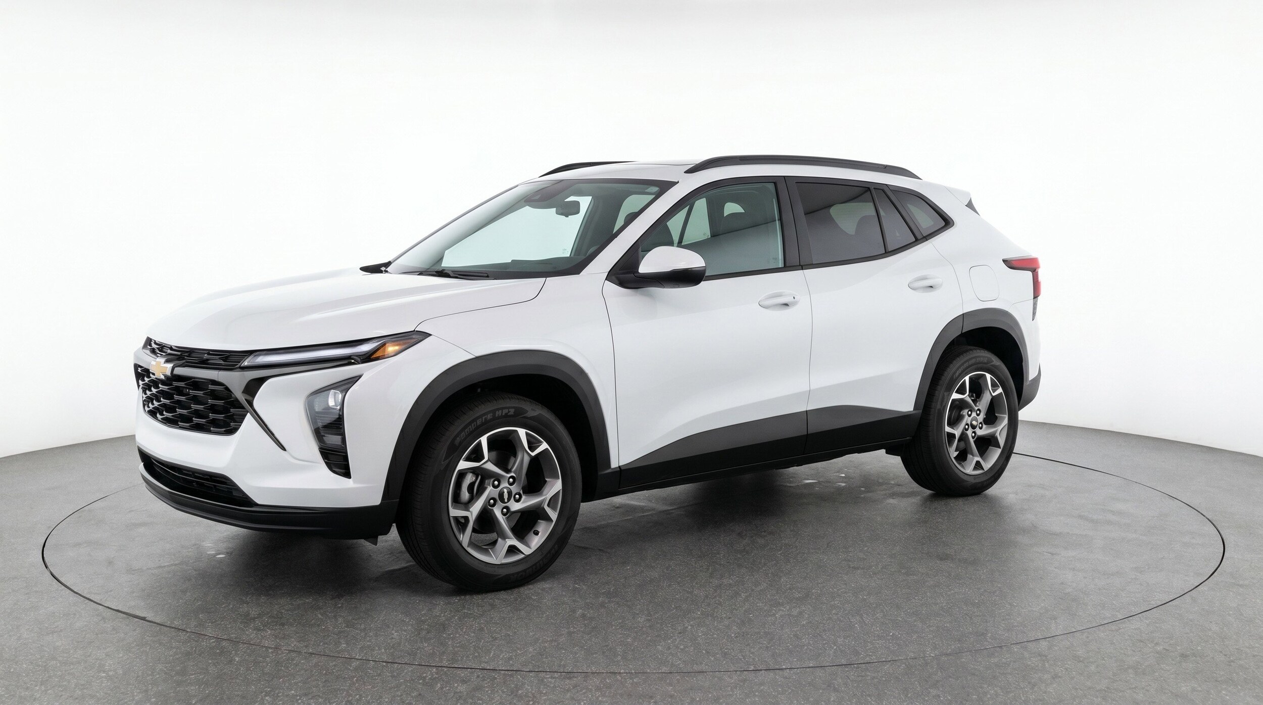 Thumbnail: 2025 Chevrolet Trax - 3