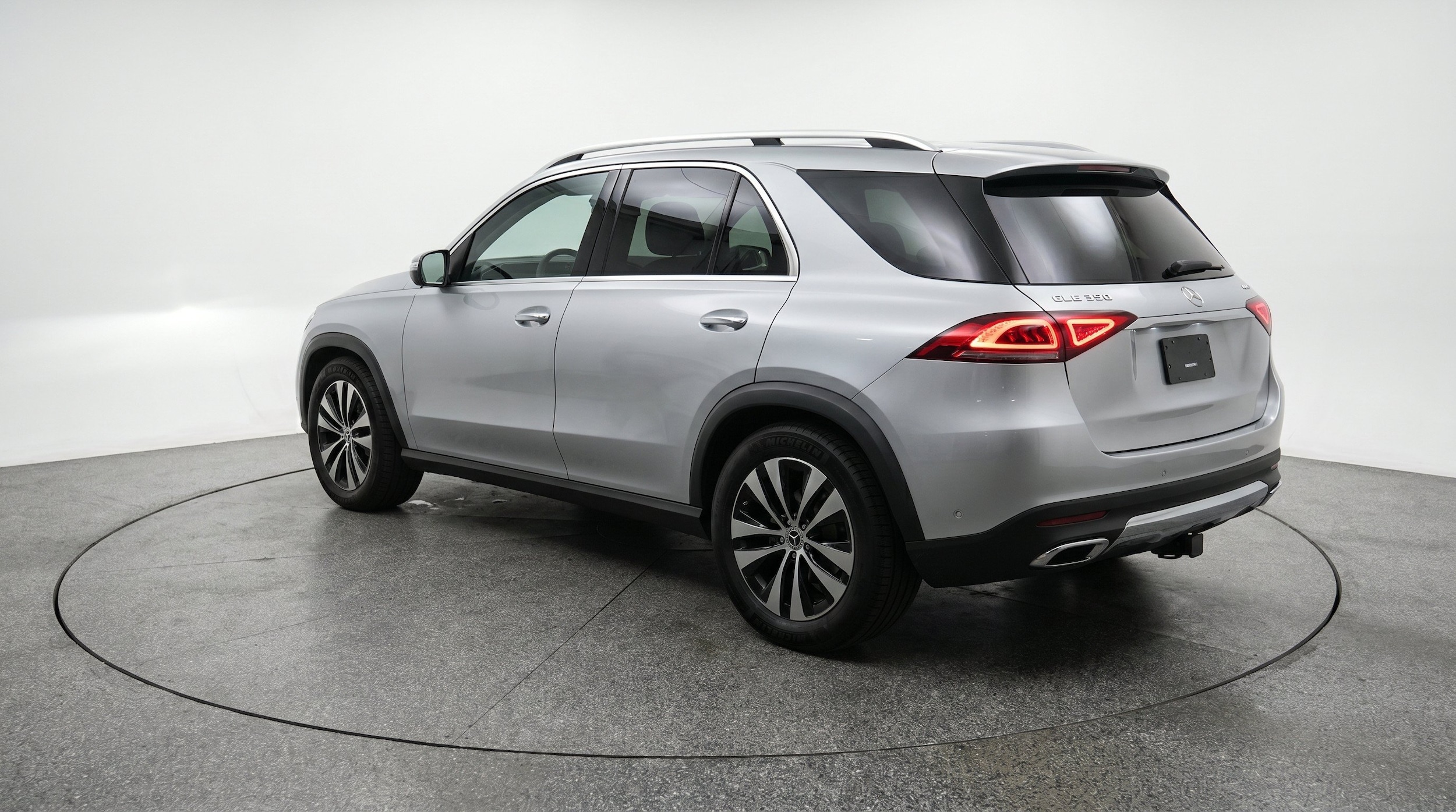 Thumbnail: 2026 Mercedes-Benz GLE - 6