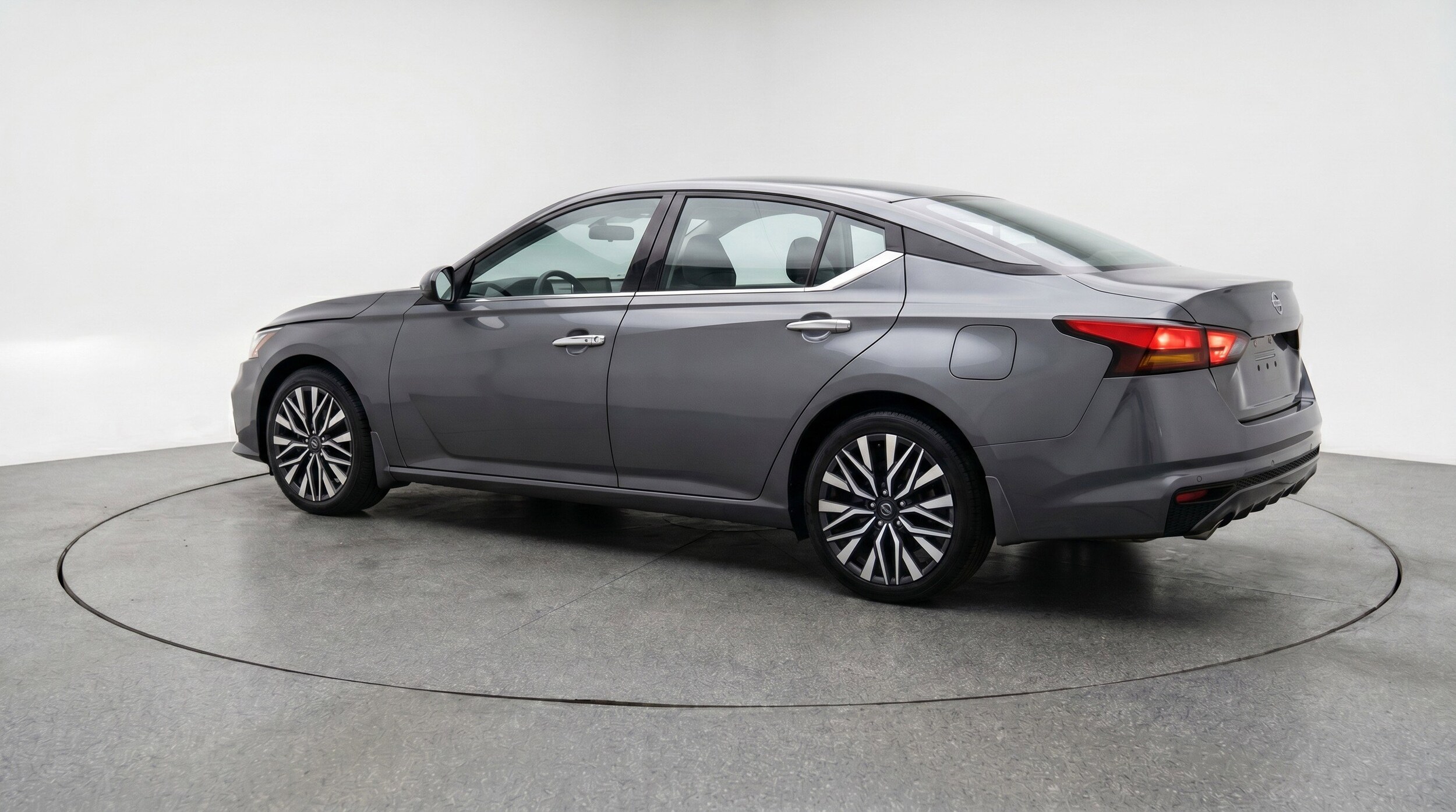 Thumbnail: 2025 Nissan Altima - 6