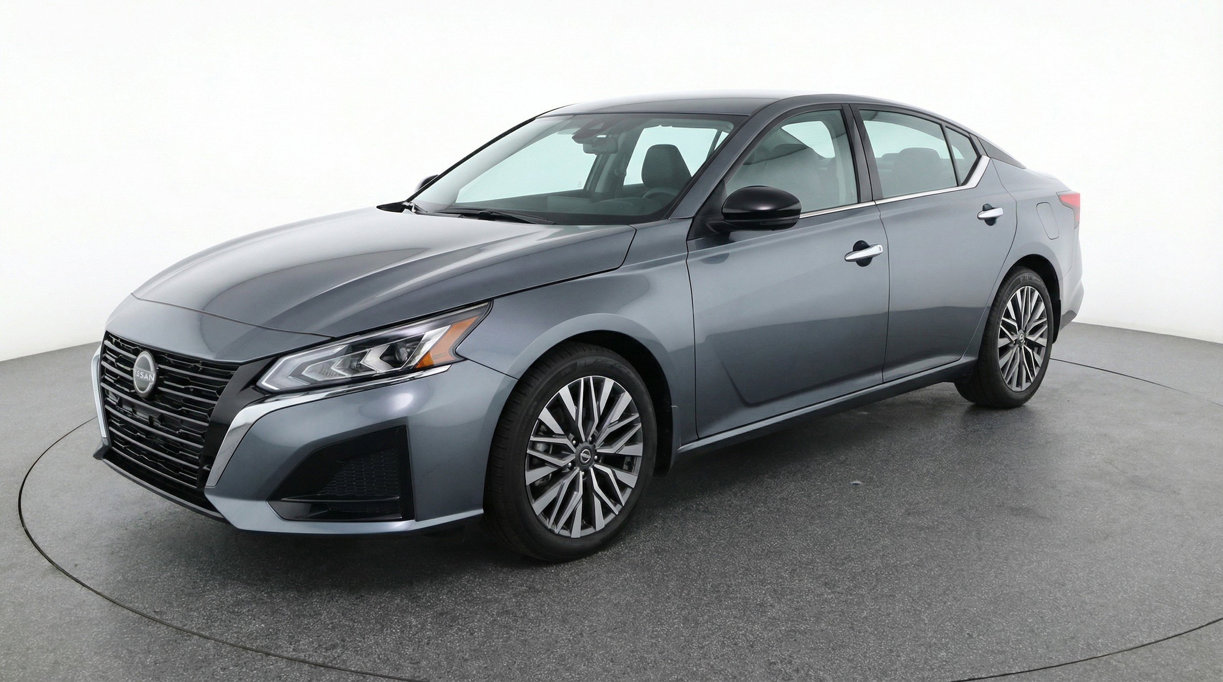 Thumbnail: 2025 Nissan Altima - 3