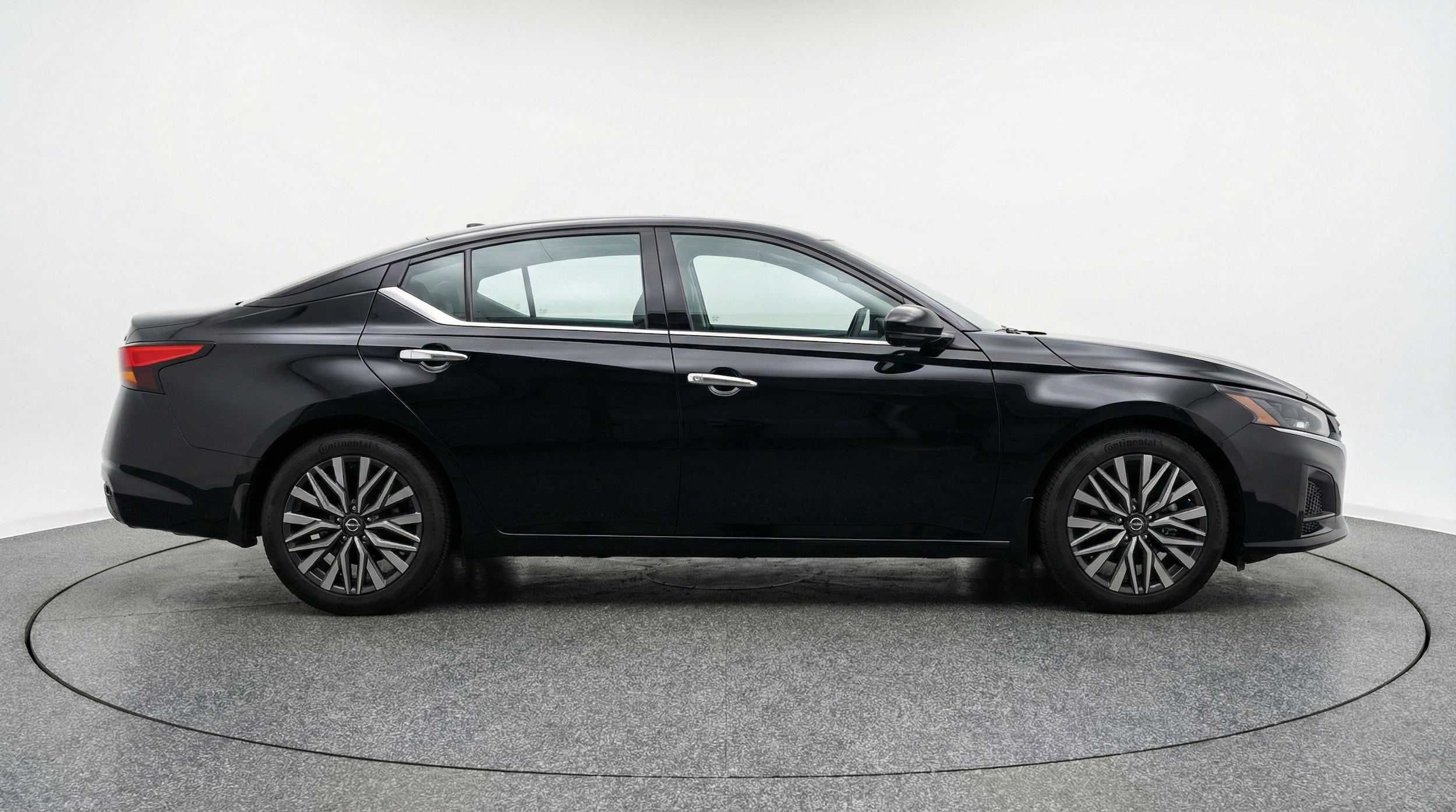 Thumbnail: 2025 Nissan Altima - 11