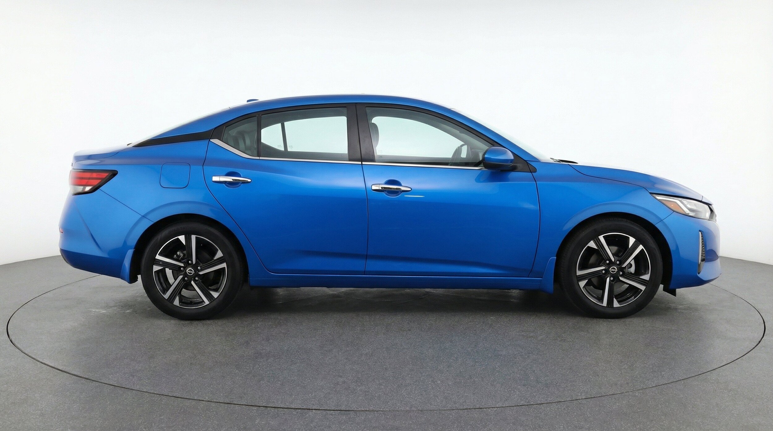 Thumbnail: 2025 Nissan Sentra - 11