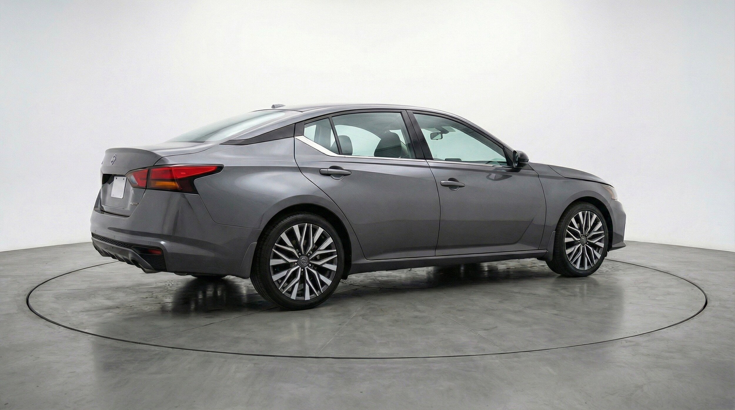 Thumbnail: 2025 Nissan Altima - 9