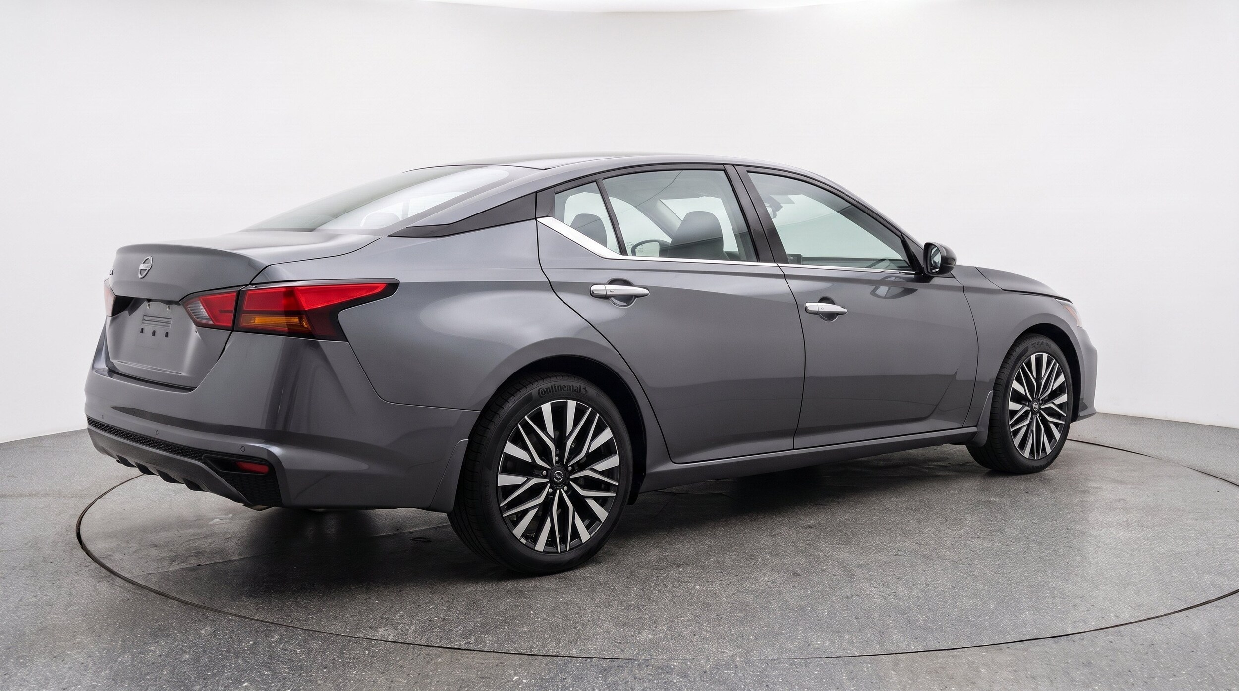 Thumbnail: 2025 Nissan Altima - 9