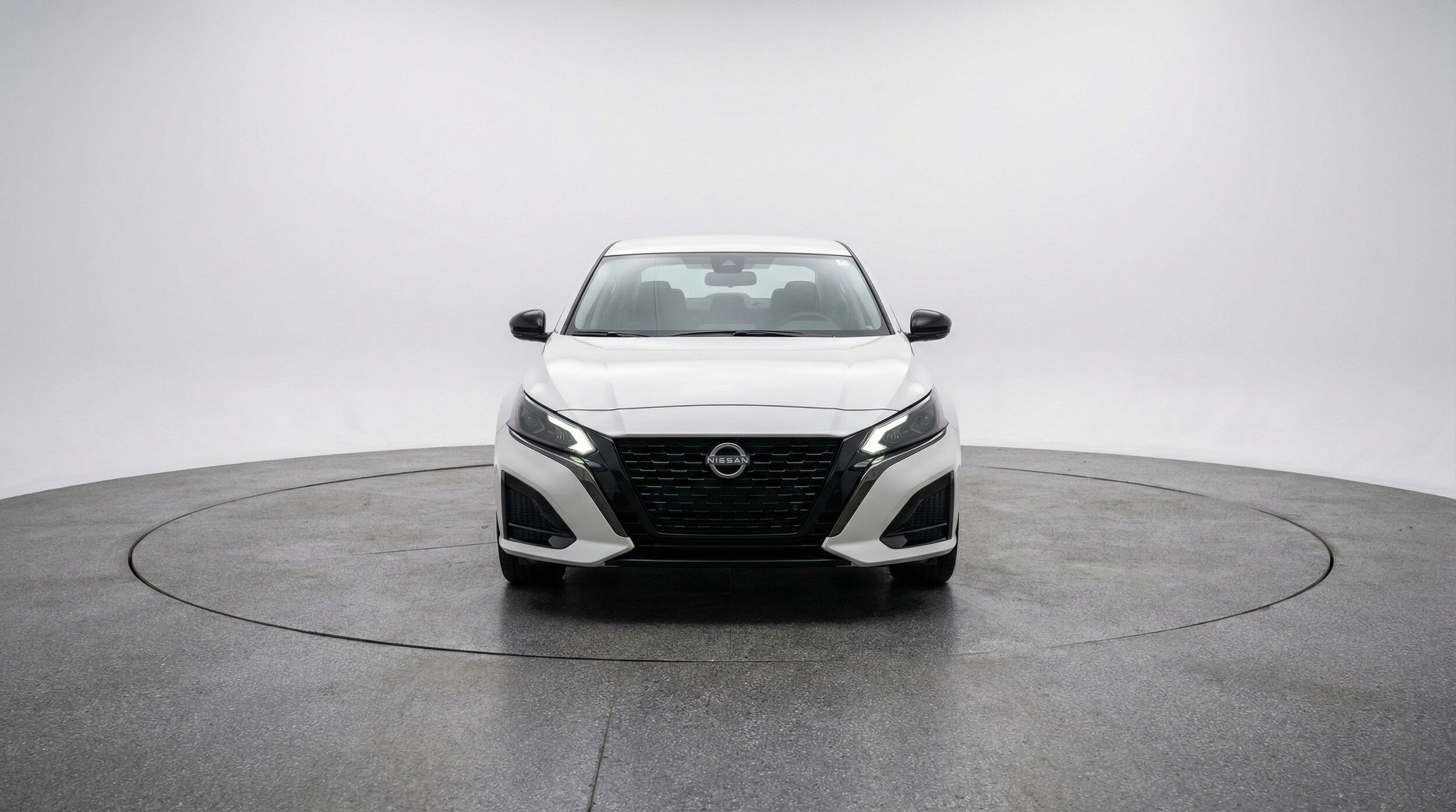 Thumbnail: 2025 Nissan Altima - 2