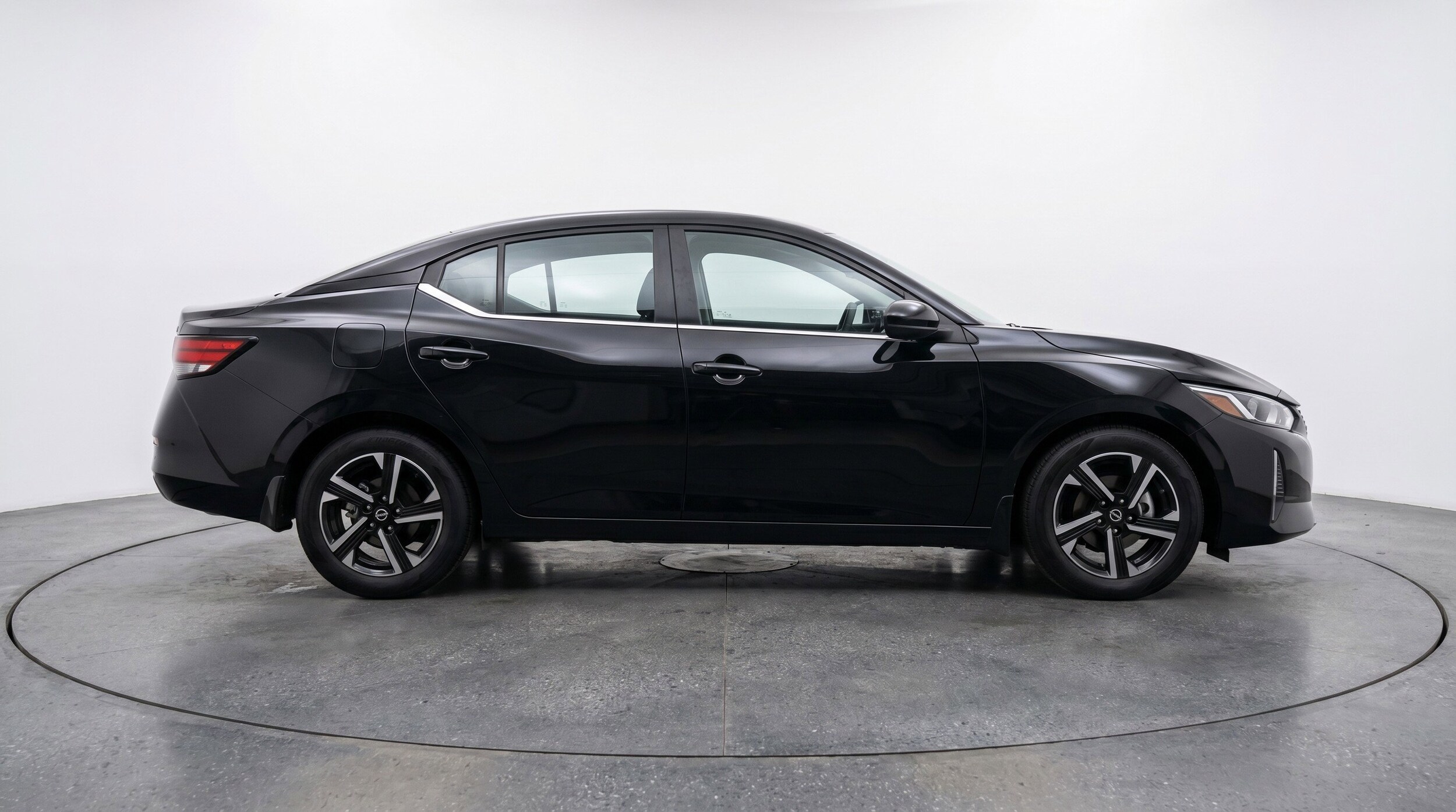 Thumbnail: 2025 Nissan Sentra - 11