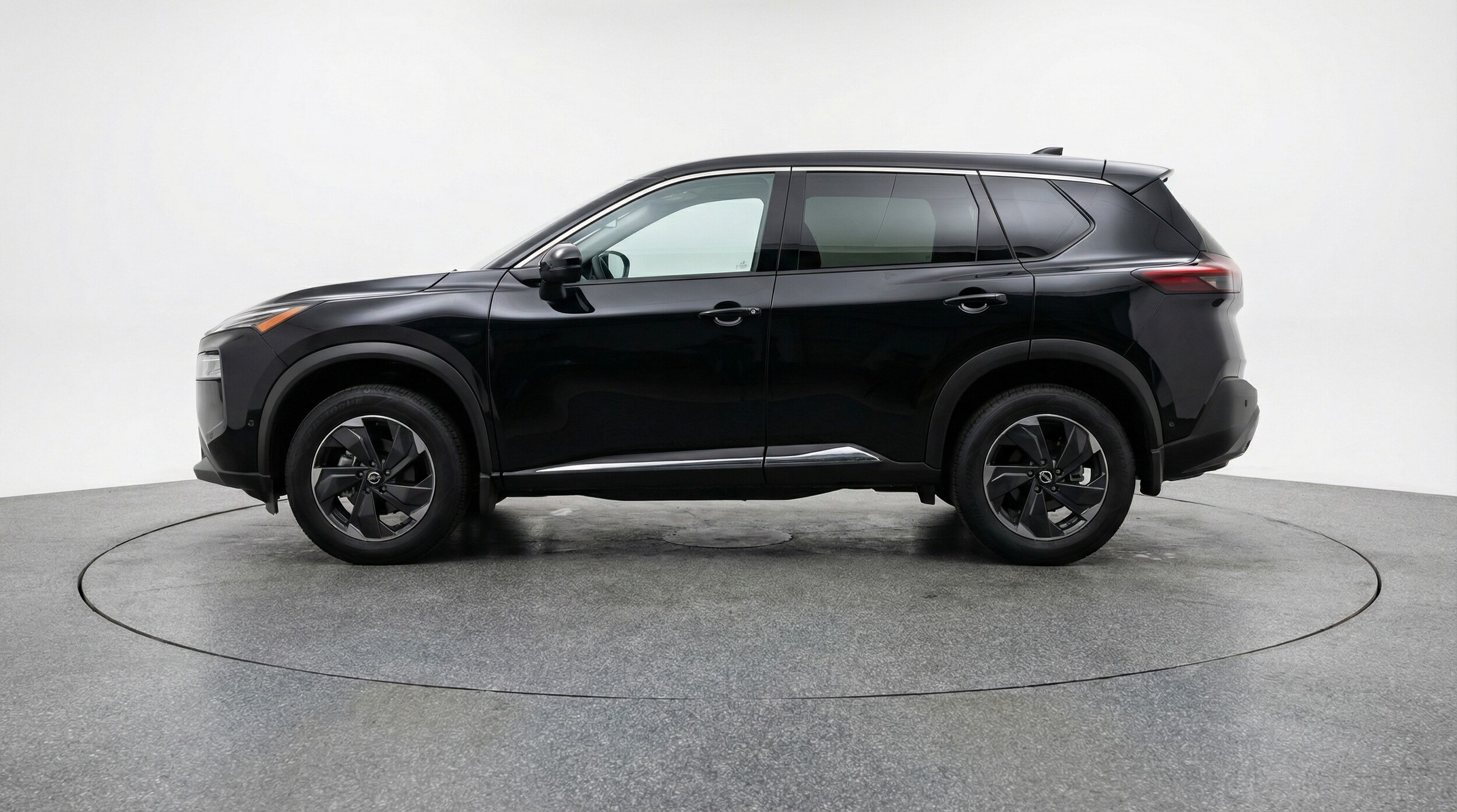 Thumbnail: 2025 Nissan Rogue - 4