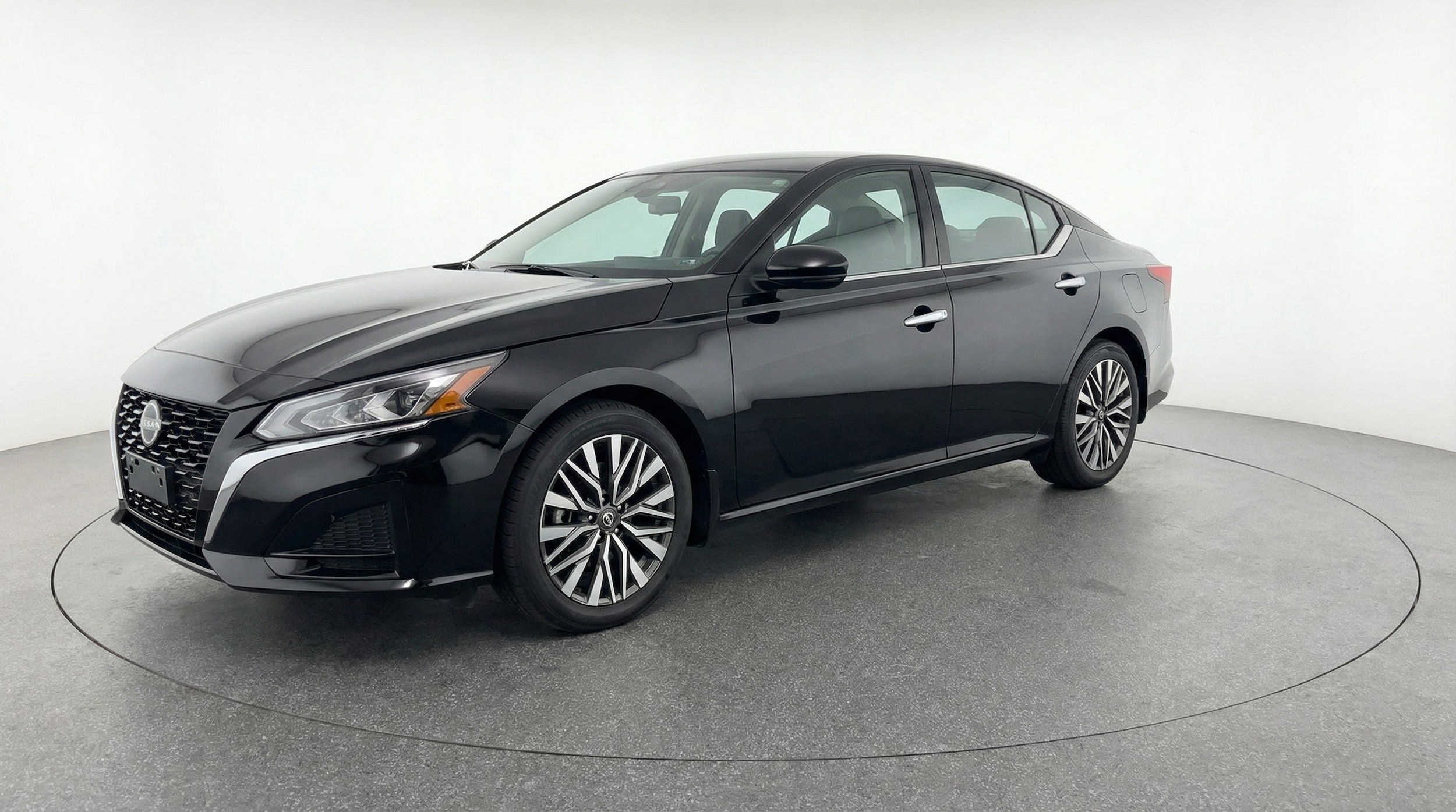 Thumbnail: 2025 Nissan Altima - 3