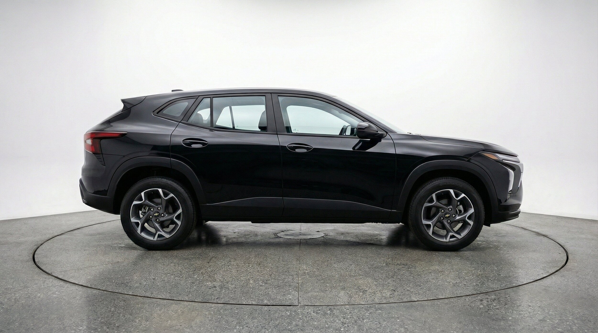Thumbnail: 2025 Chevrolet Trax - 11