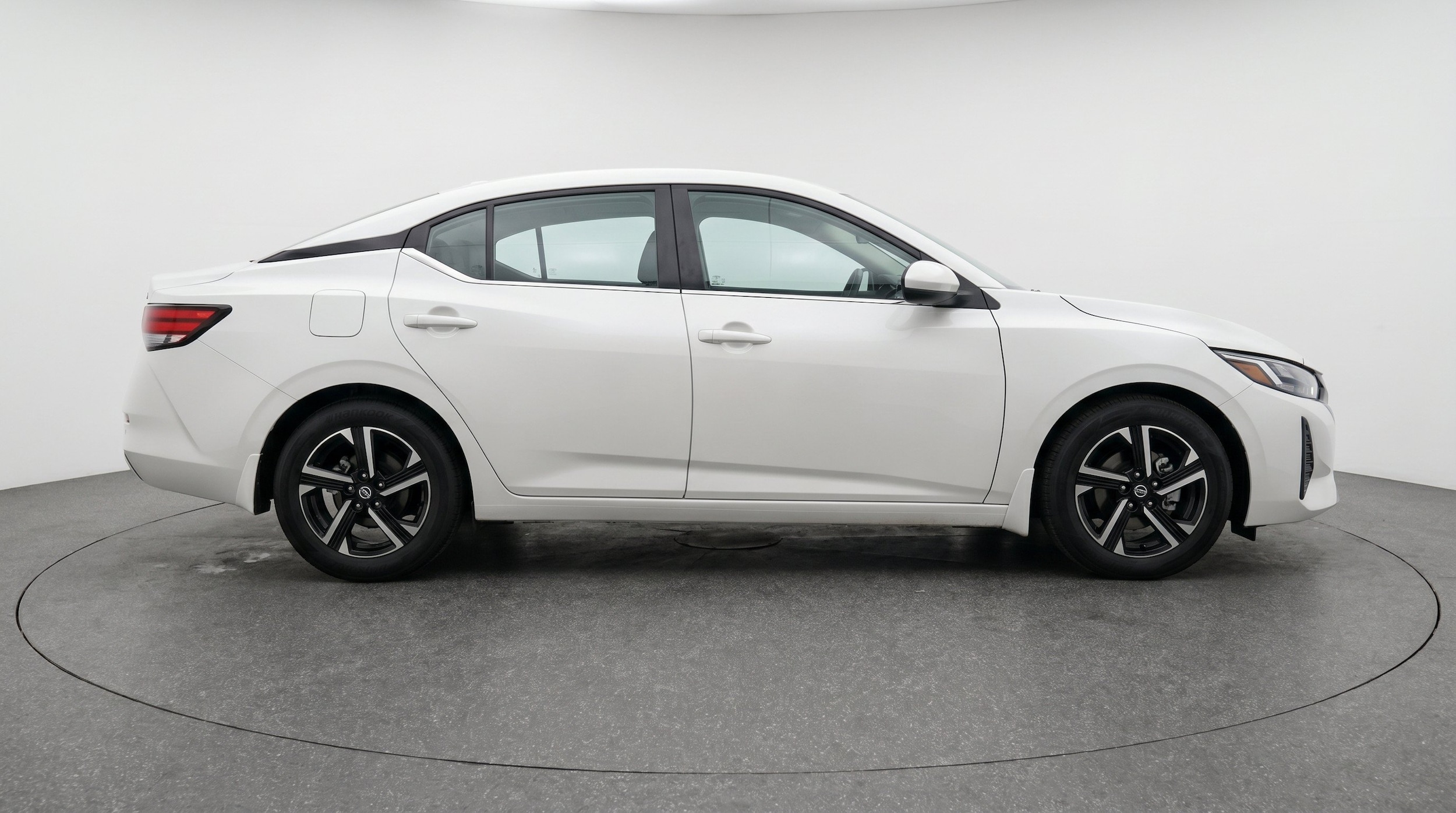 Thumbnail: 2025 Nissan Sentra - 11