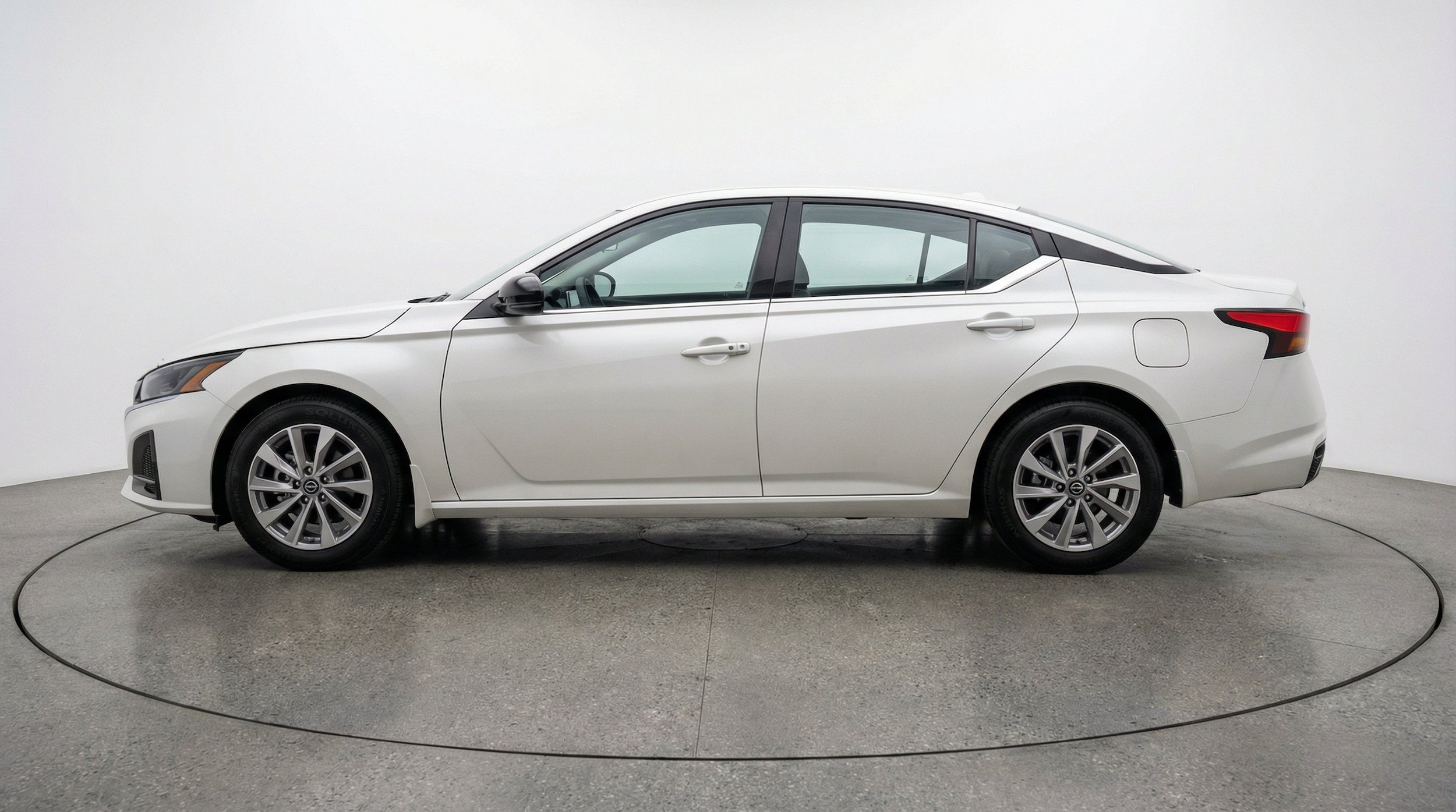 Thumbnail: 2025 Nissan Altima - 5