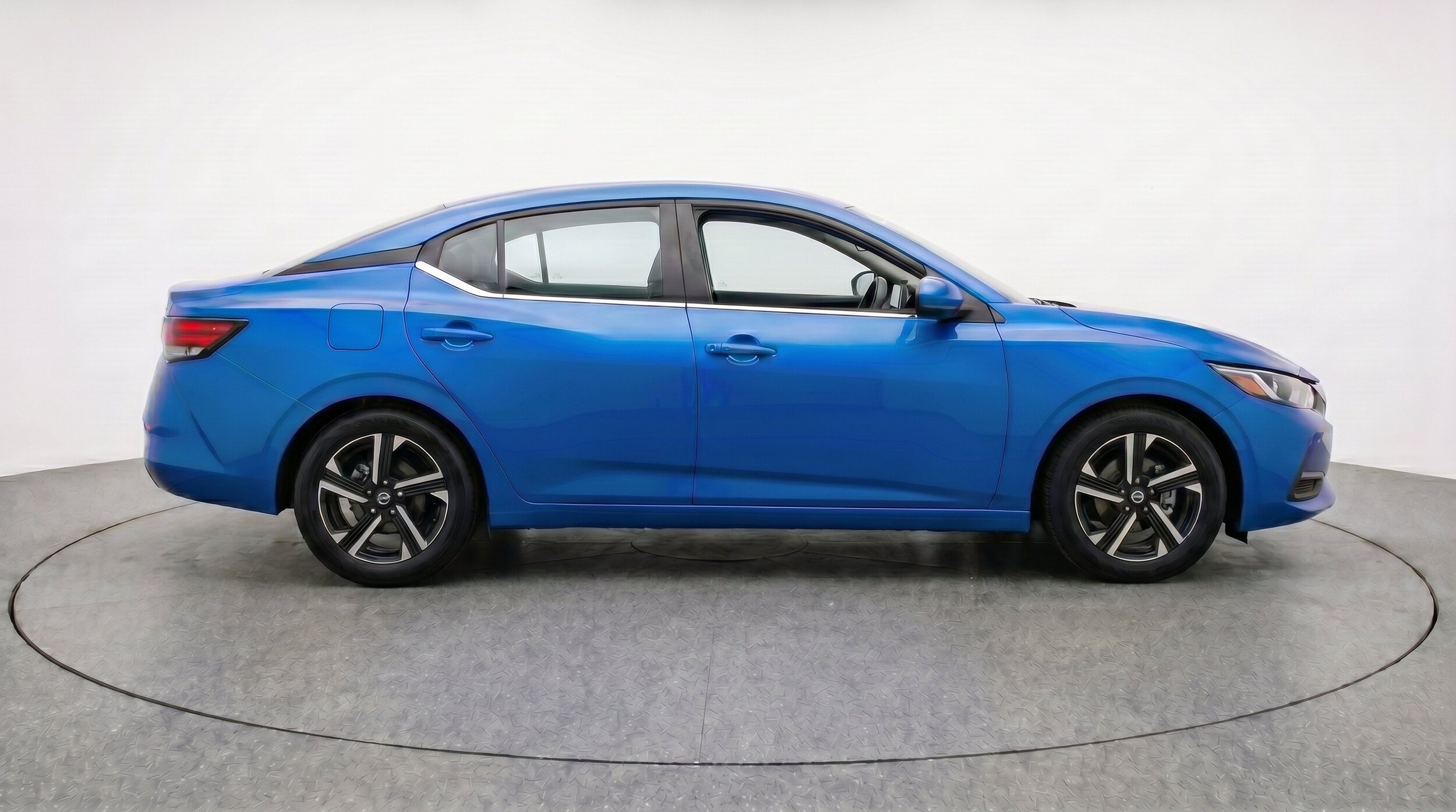 Thumbnail: 2025 Nissan Sentra - 11