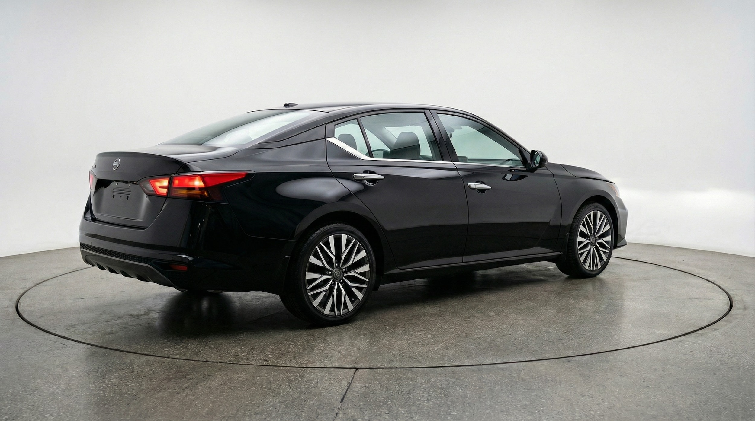 Thumbnail: 2025 Nissan Altima - 7