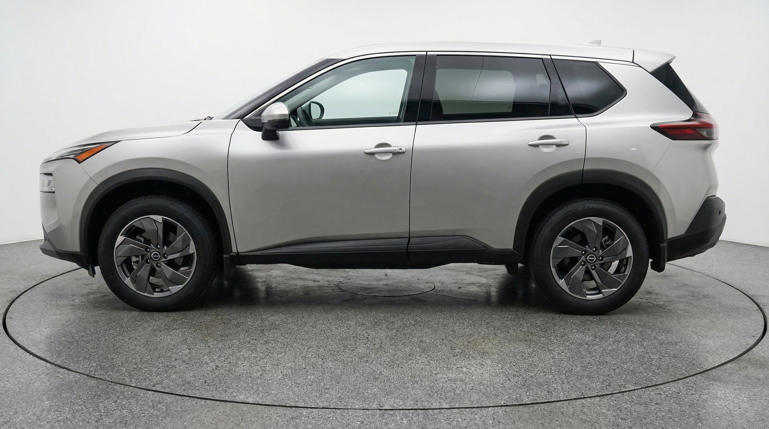 Thumbnail: 2025 Nissan Rogue - 5