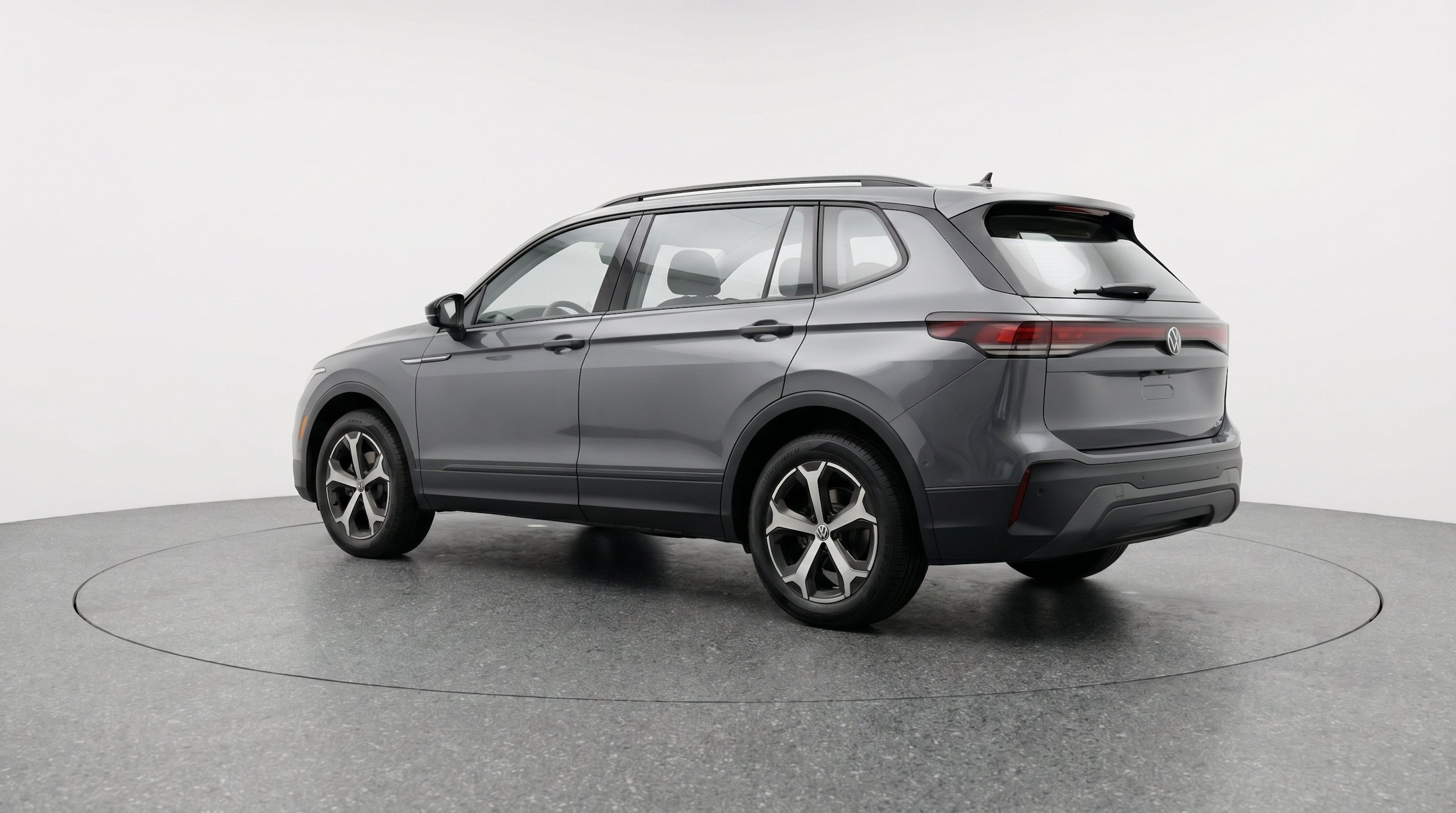 Thumbnail: 2026 Volkswagen Tiguan - 6