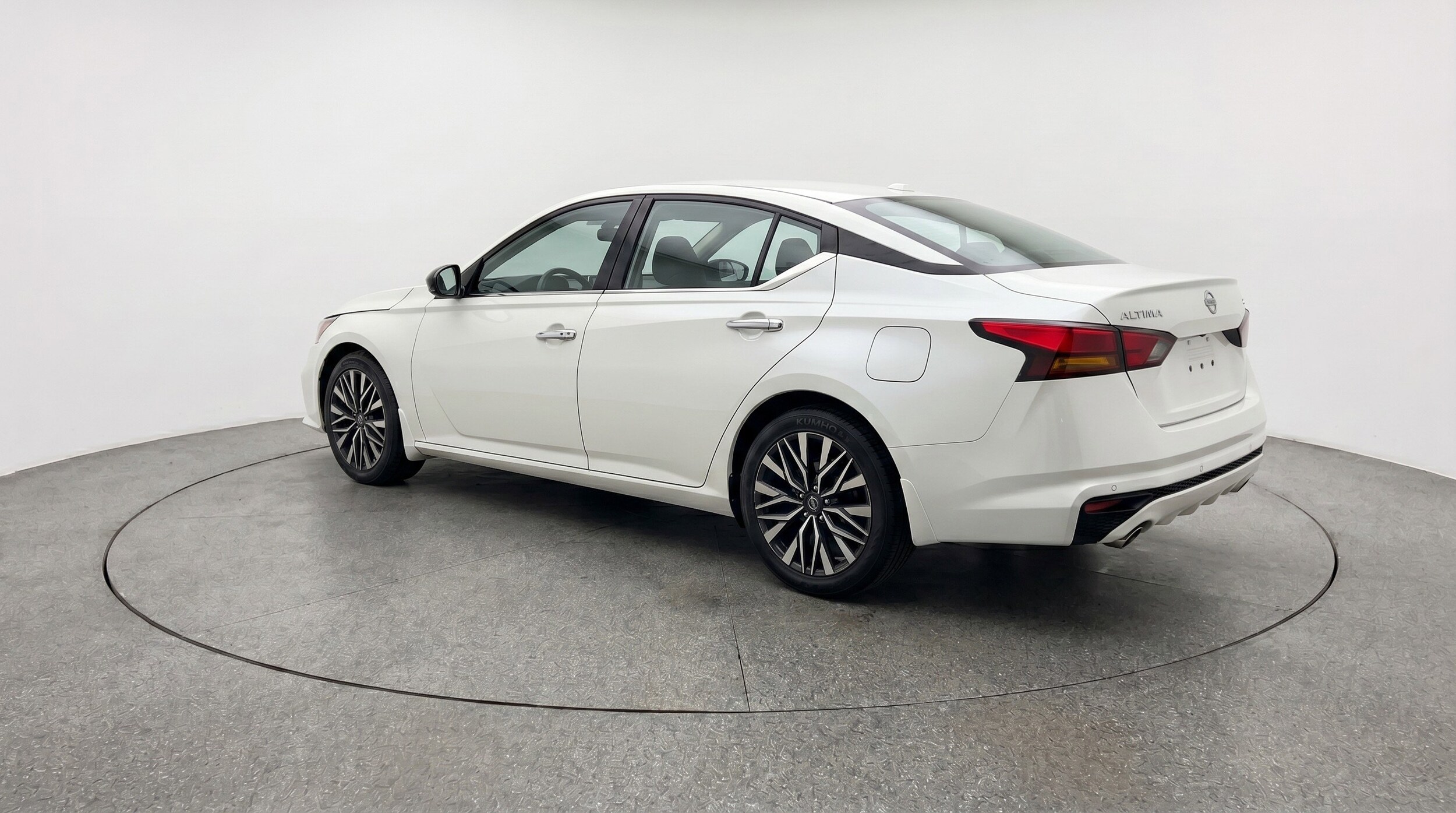 Thumbnail: 2025 Nissan Altima - 6