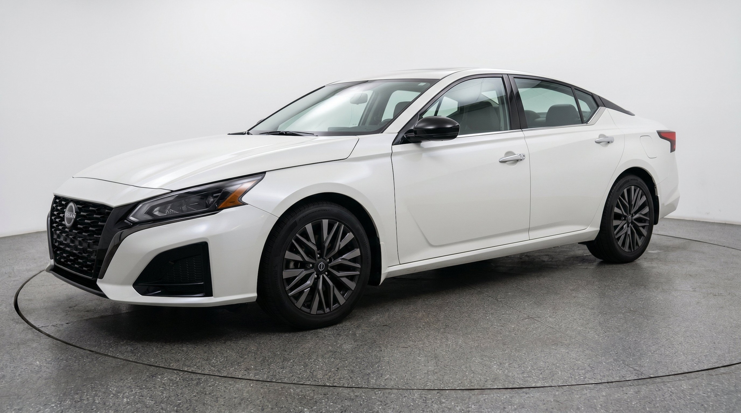 Thumbnail: 2025 Nissan Altima - 3