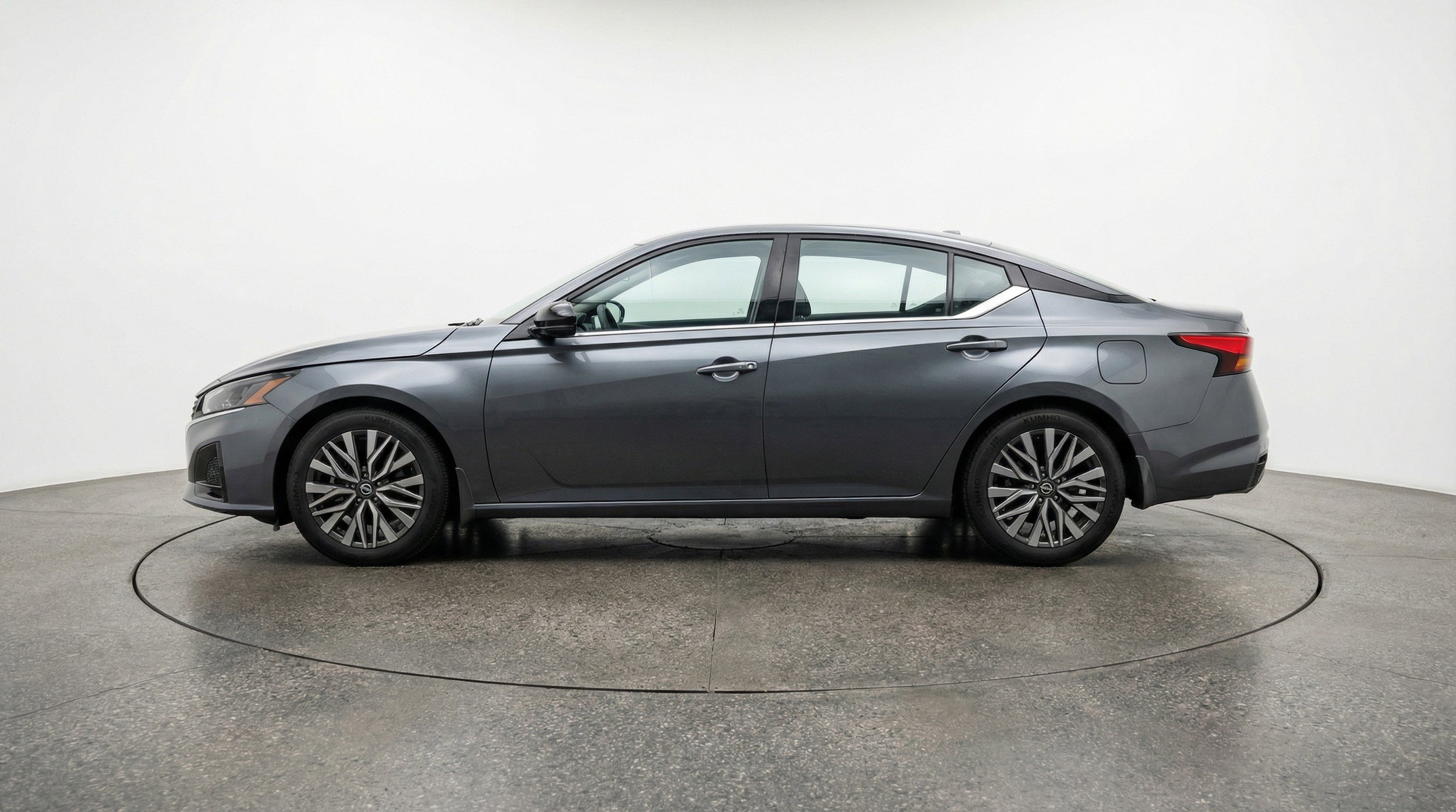 Thumbnail: 2025 Nissan Altima - 5