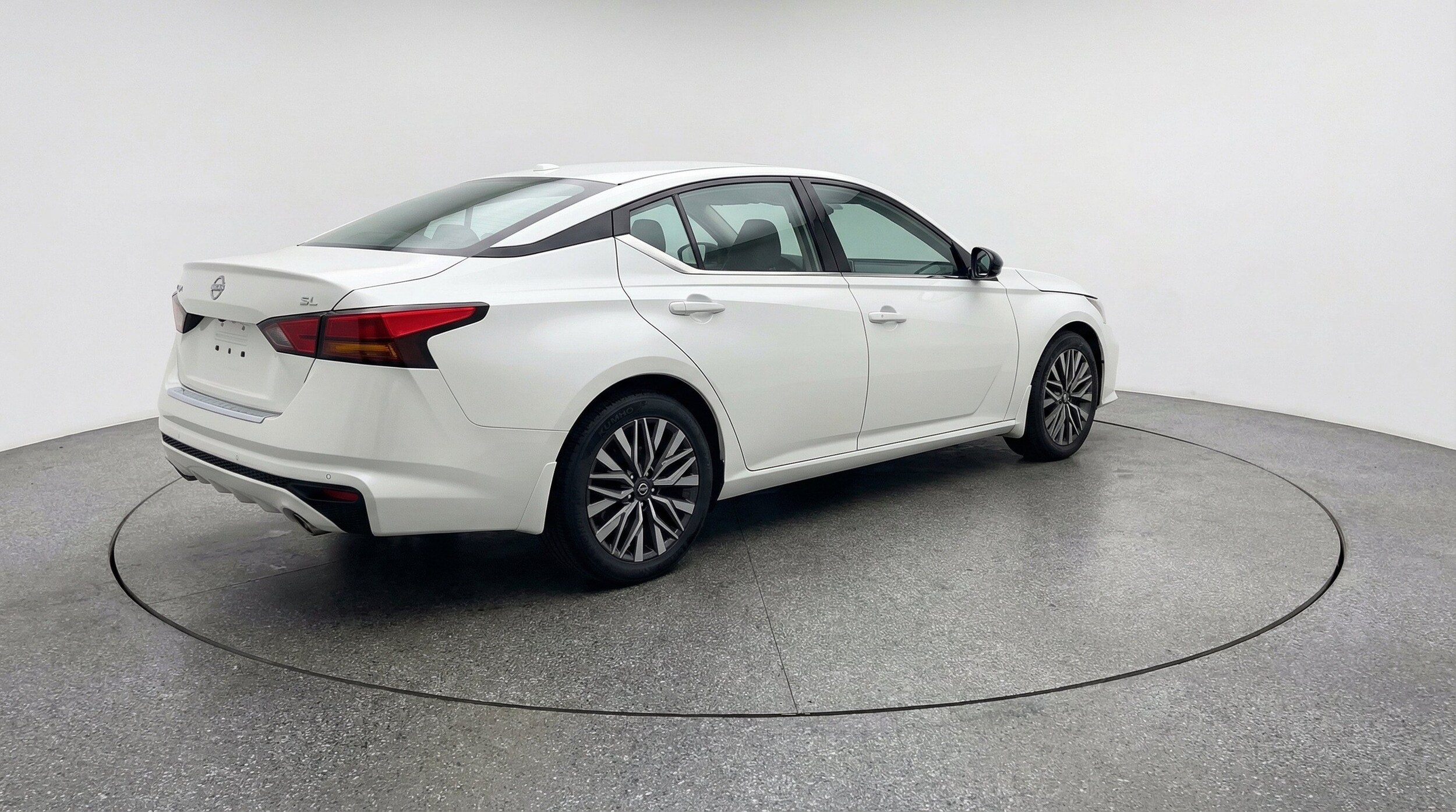 Thumbnail: 2025 Nissan Altima - 9
