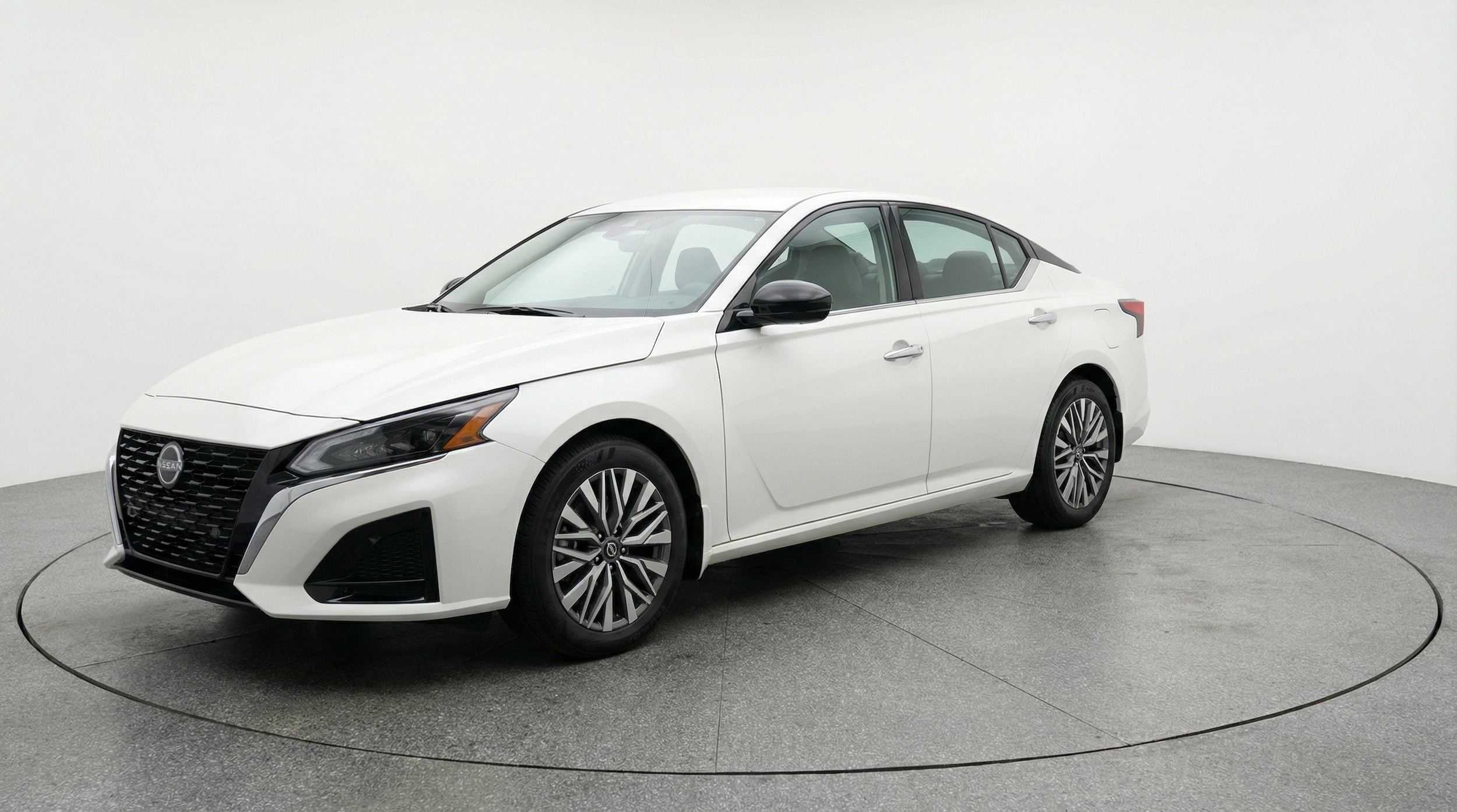 Thumbnail: 2025 Nissan Altima - 3