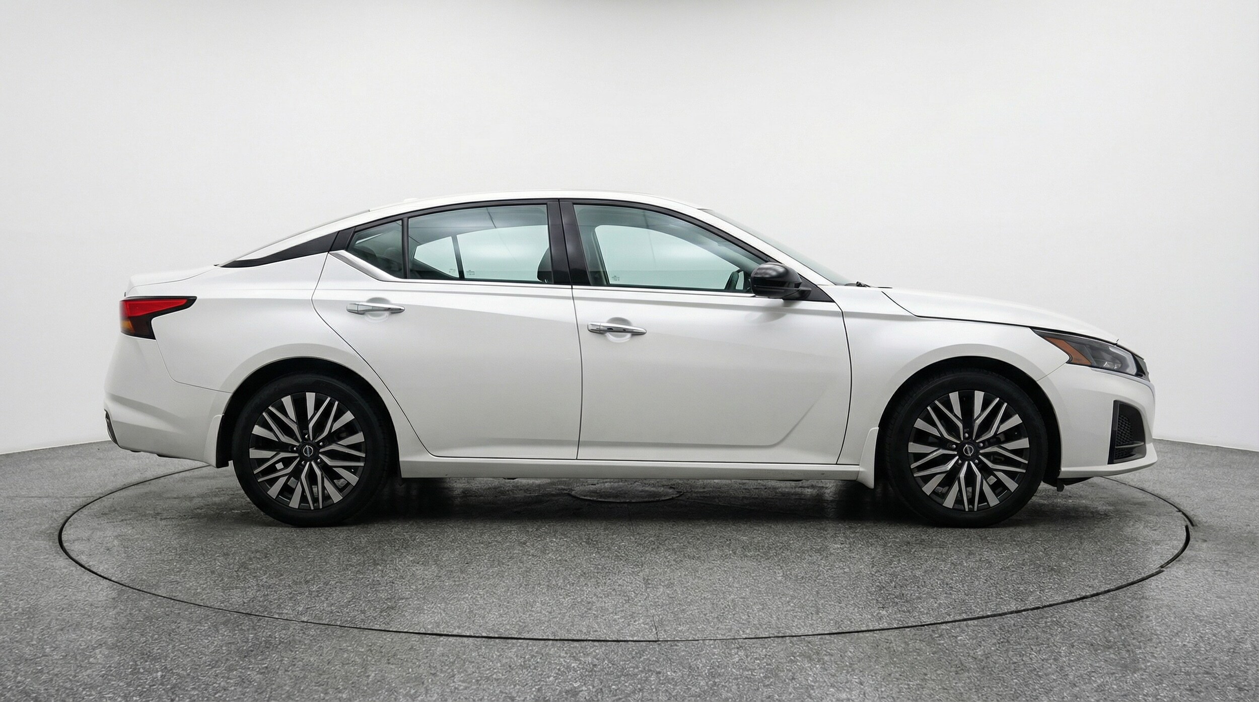 Thumbnail: 2025 Nissan Altima - 8