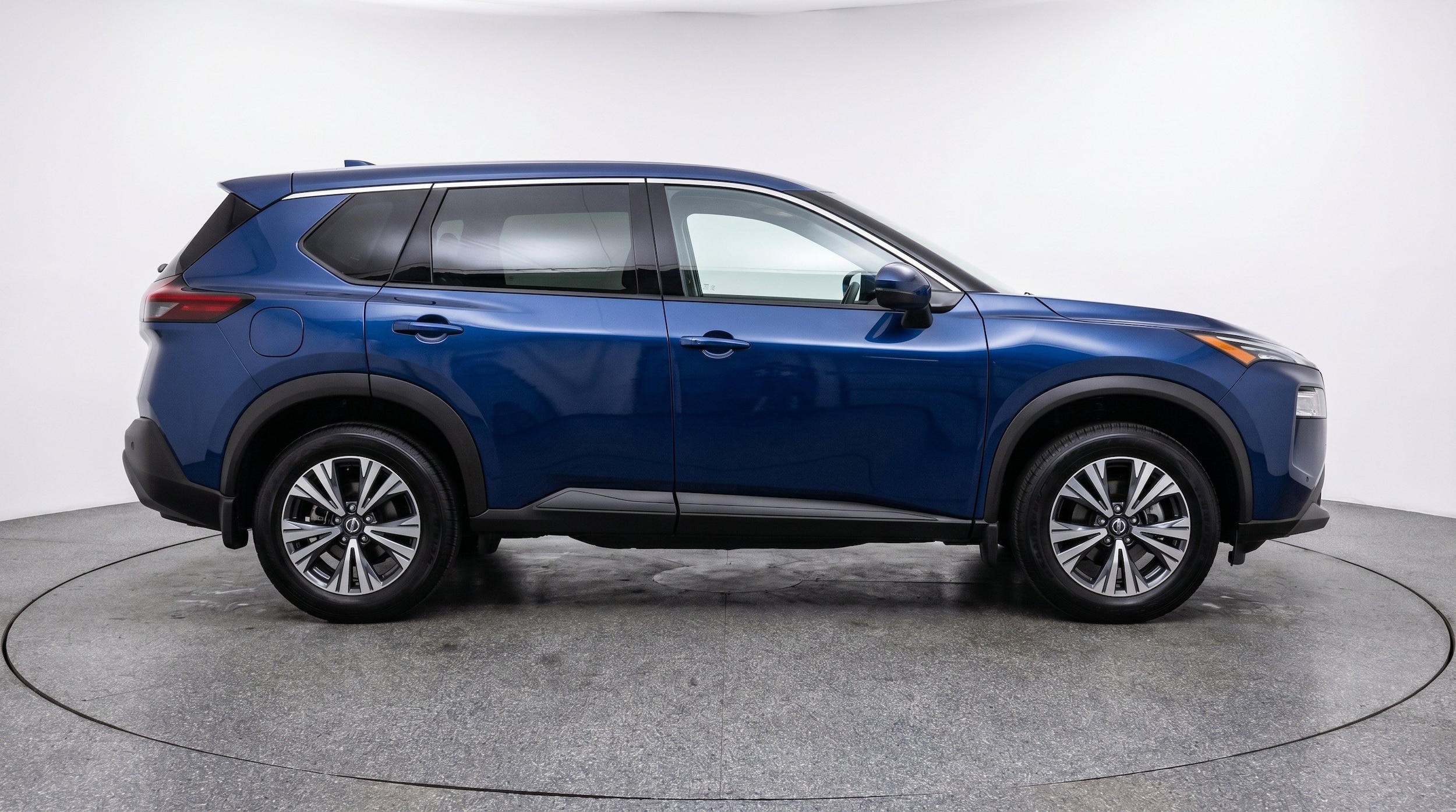 Thumbnail: 2023 Nissan Rogue - 10
