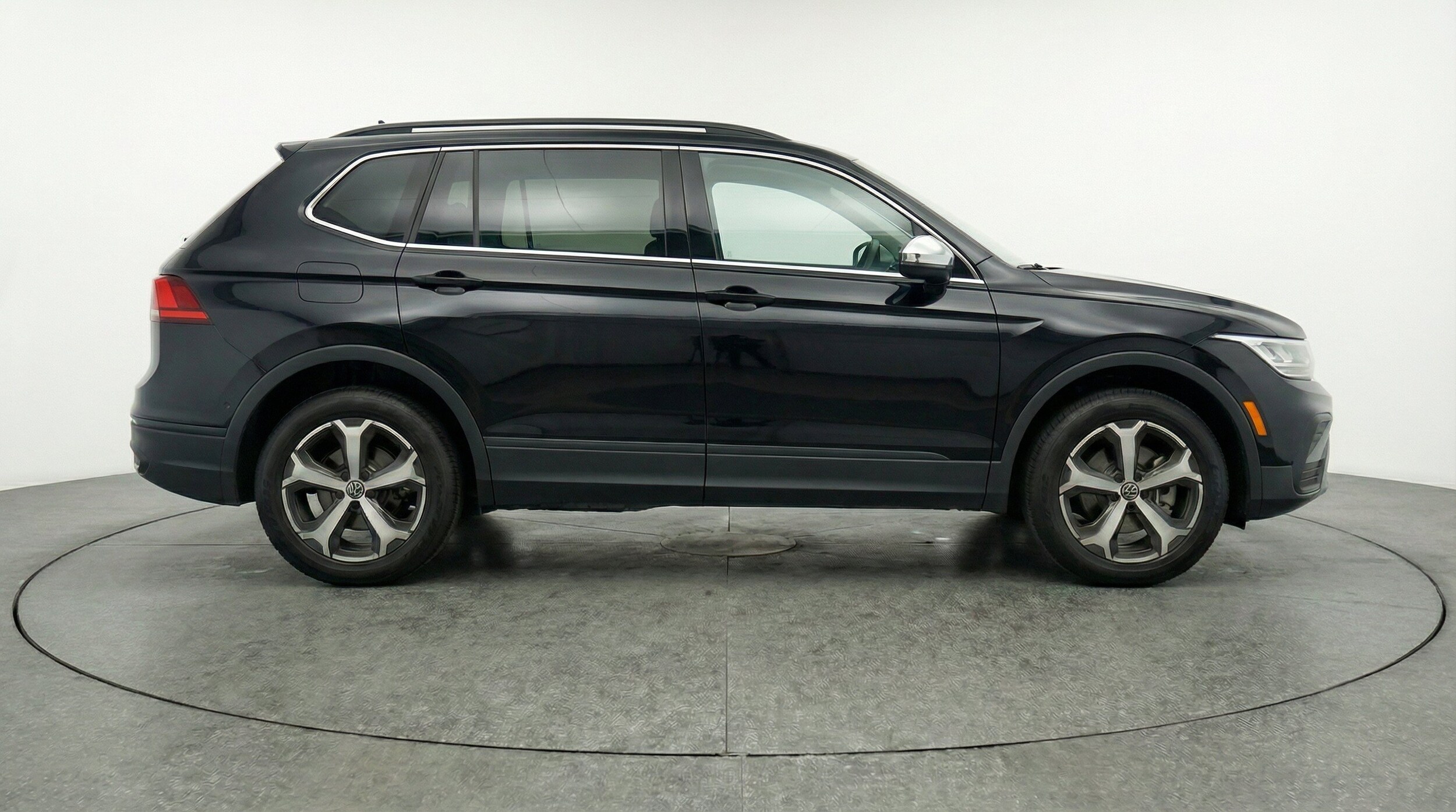 Thumbnail: 2026 Volkswagen Tiguan - 11