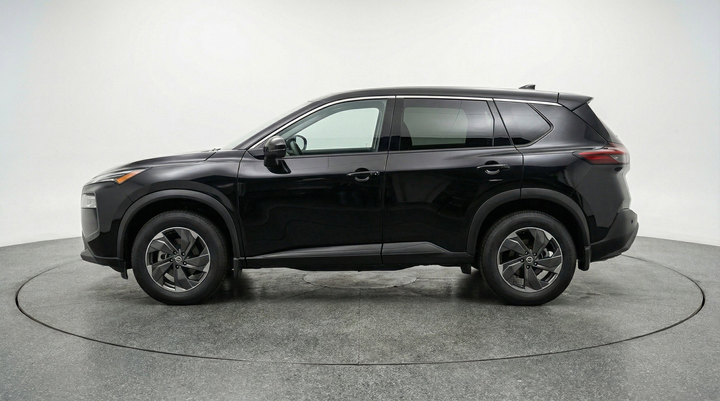 Thumbnail: 2025 Nissan Rogue - 5