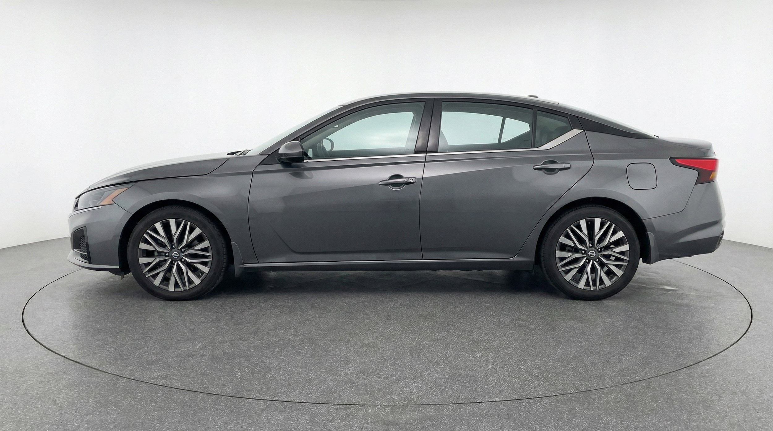 Thumbnail: 2025 Nissan Altima - 5