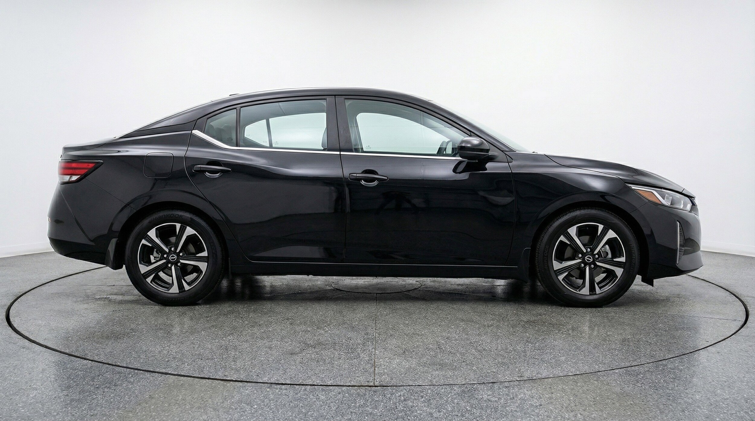 Thumbnail: 2025 Nissan Sentra - 11