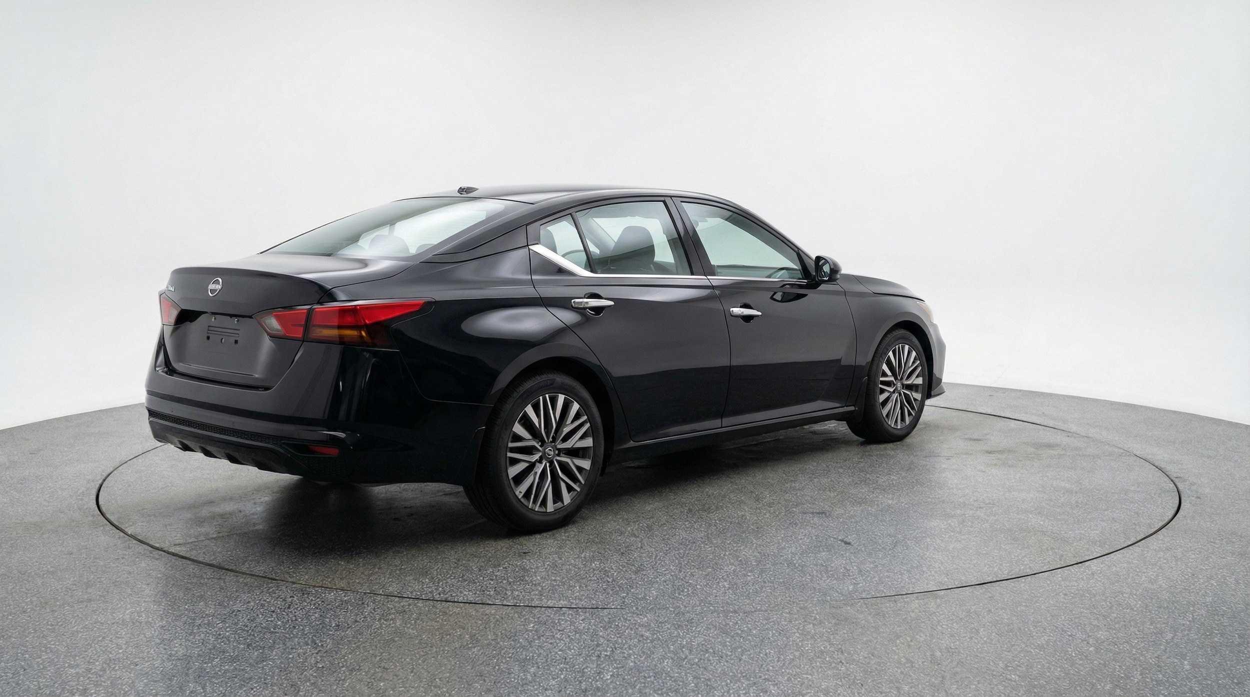 Thumbnail: 2025 Nissan Altima - 9