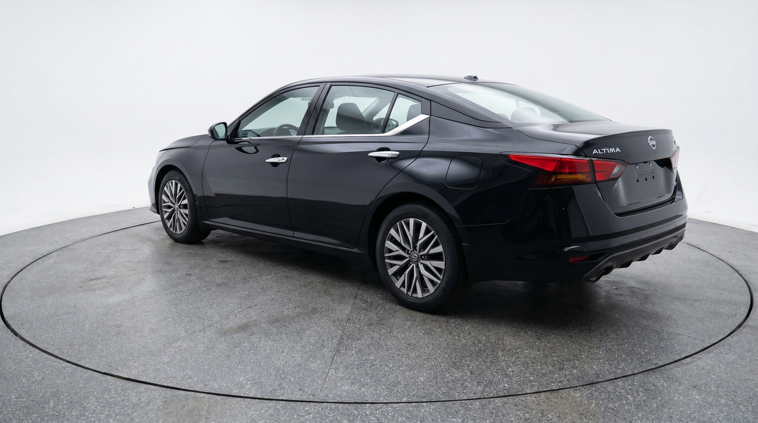 Thumbnail: 2025 Nissan Altima - 6