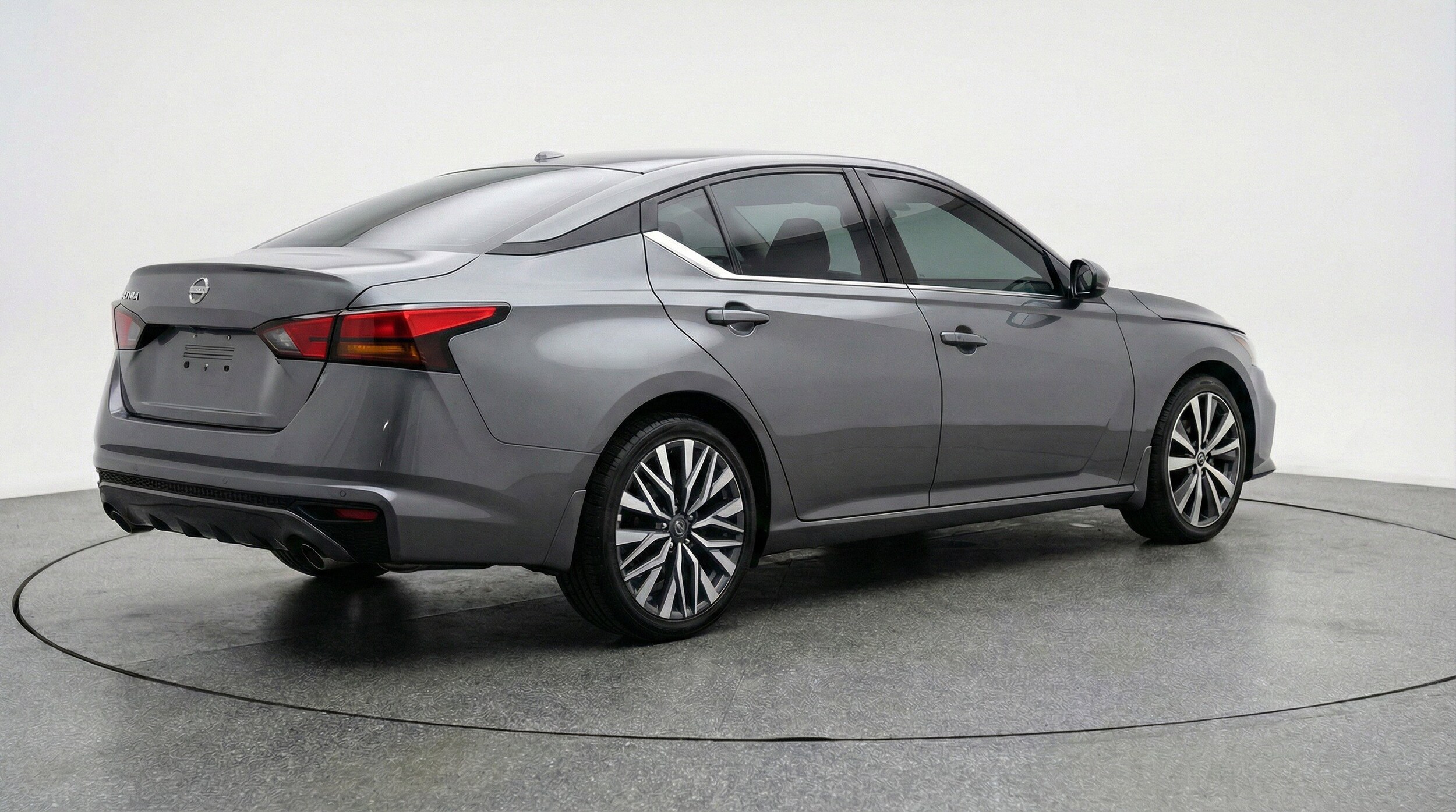 Thumbnail: 2025 Nissan Altima - 9