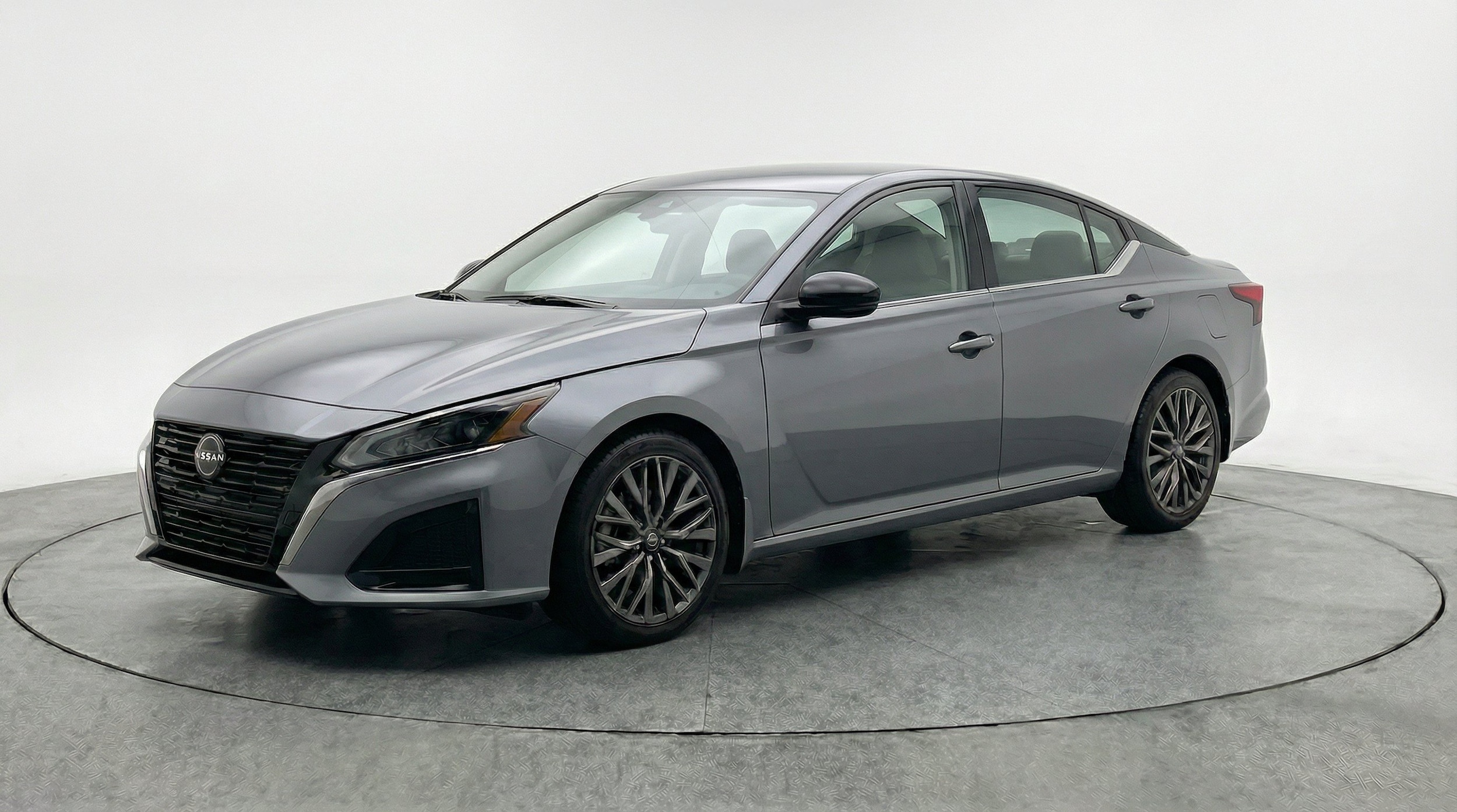 Thumbnail: 2025 Nissan Altima - 3