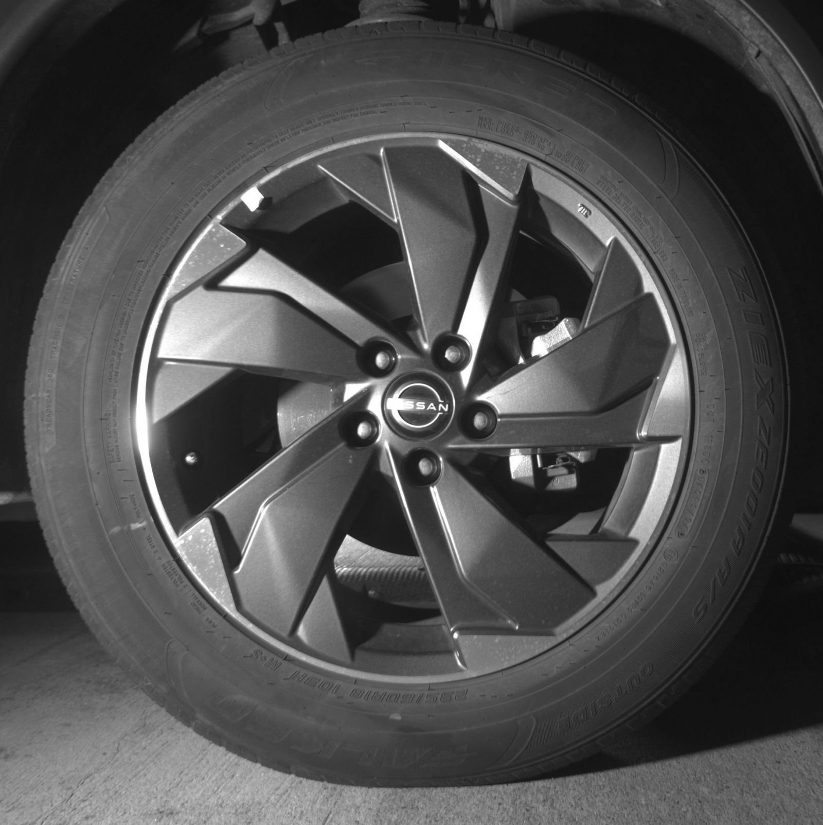 Thumbnail: 2025 Nissan Rogue - 15