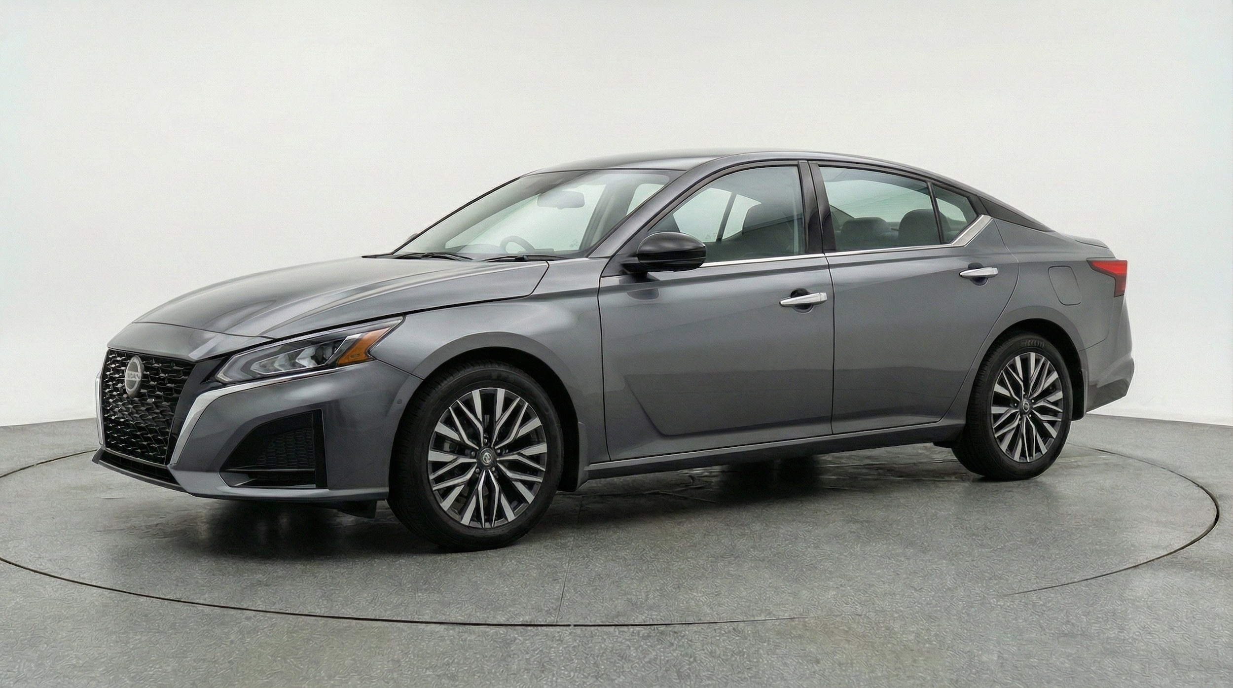 Thumbnail: 2025 Nissan Altima - 3