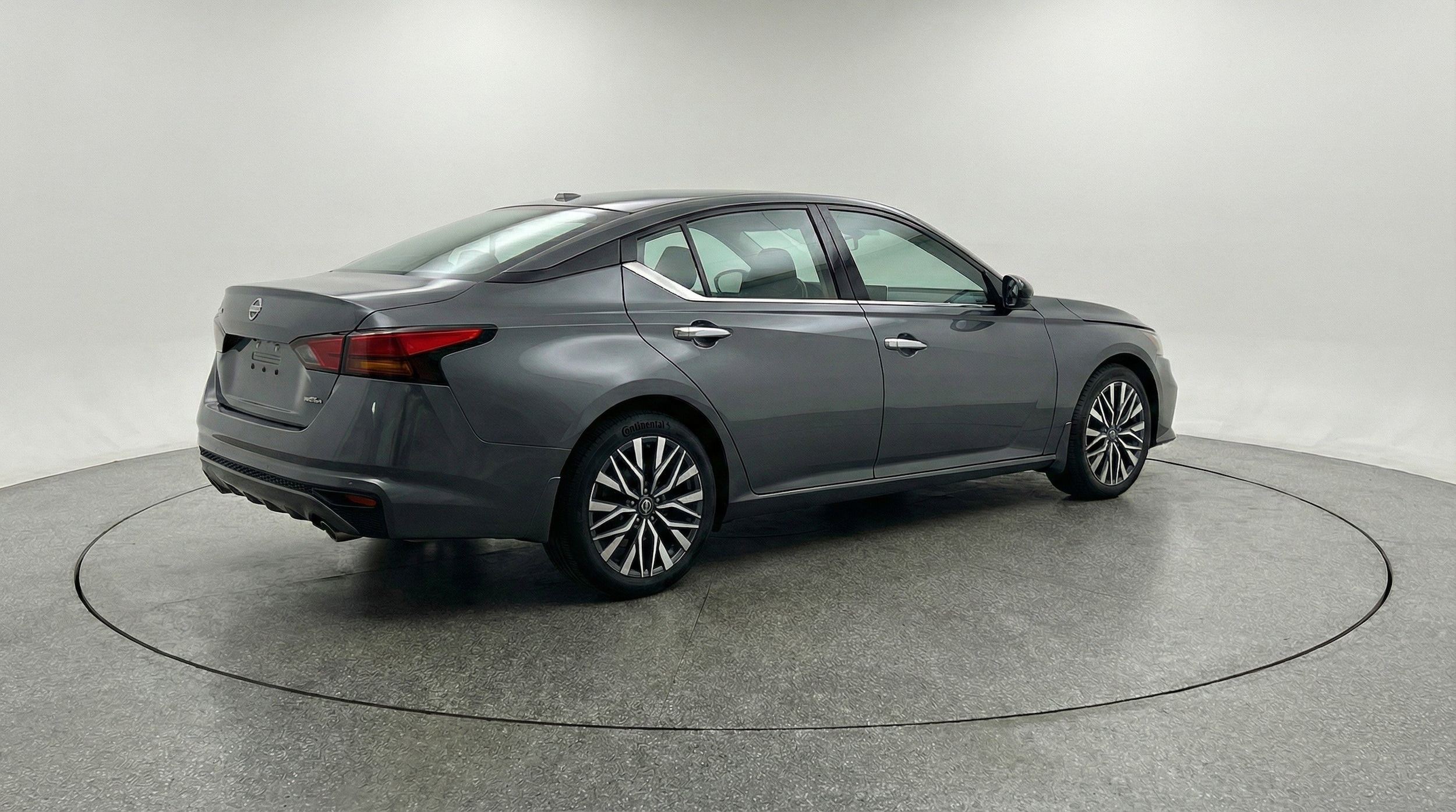 Thumbnail: 2025 Nissan Altima - 9