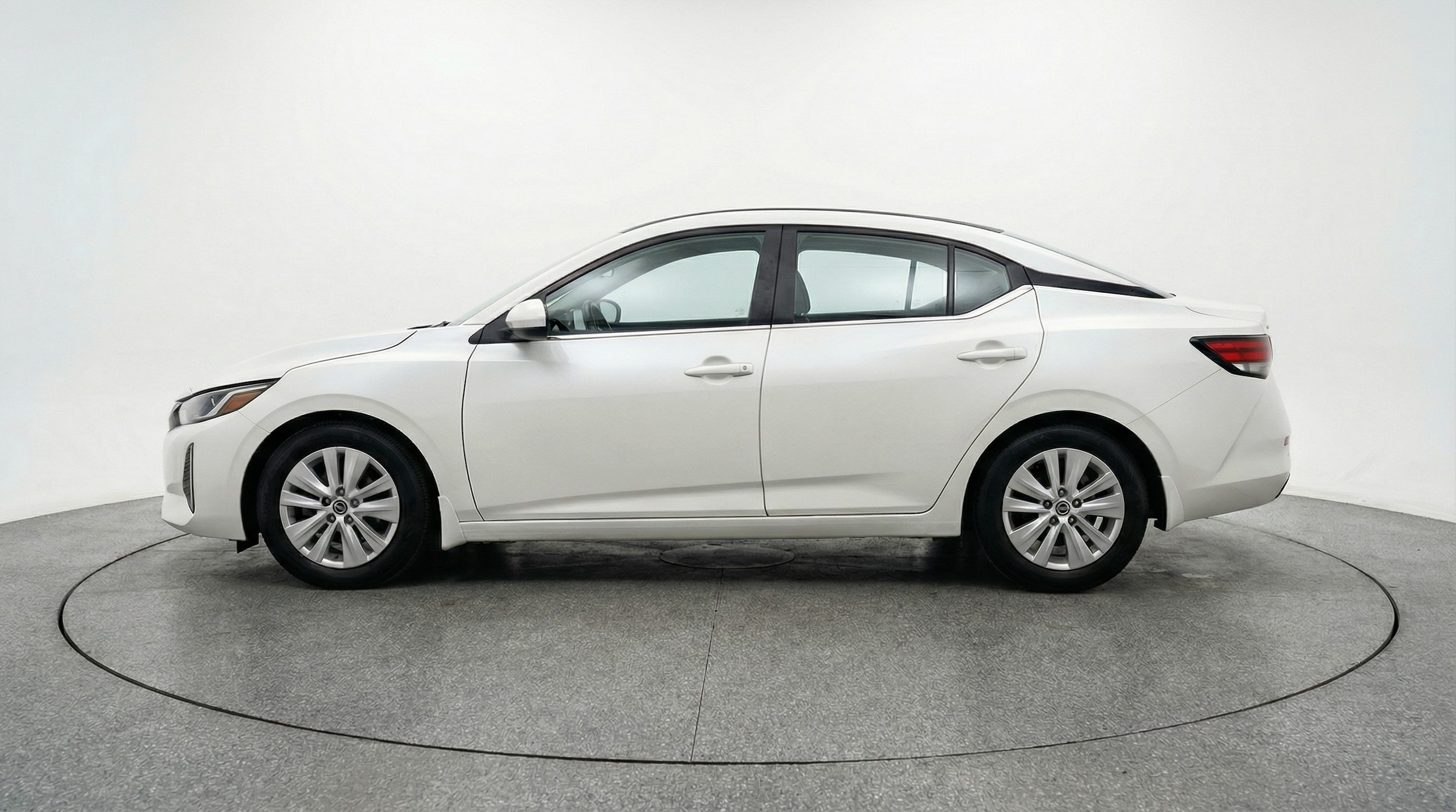 Thumbnail: 2025 Nissan Sentra - 4