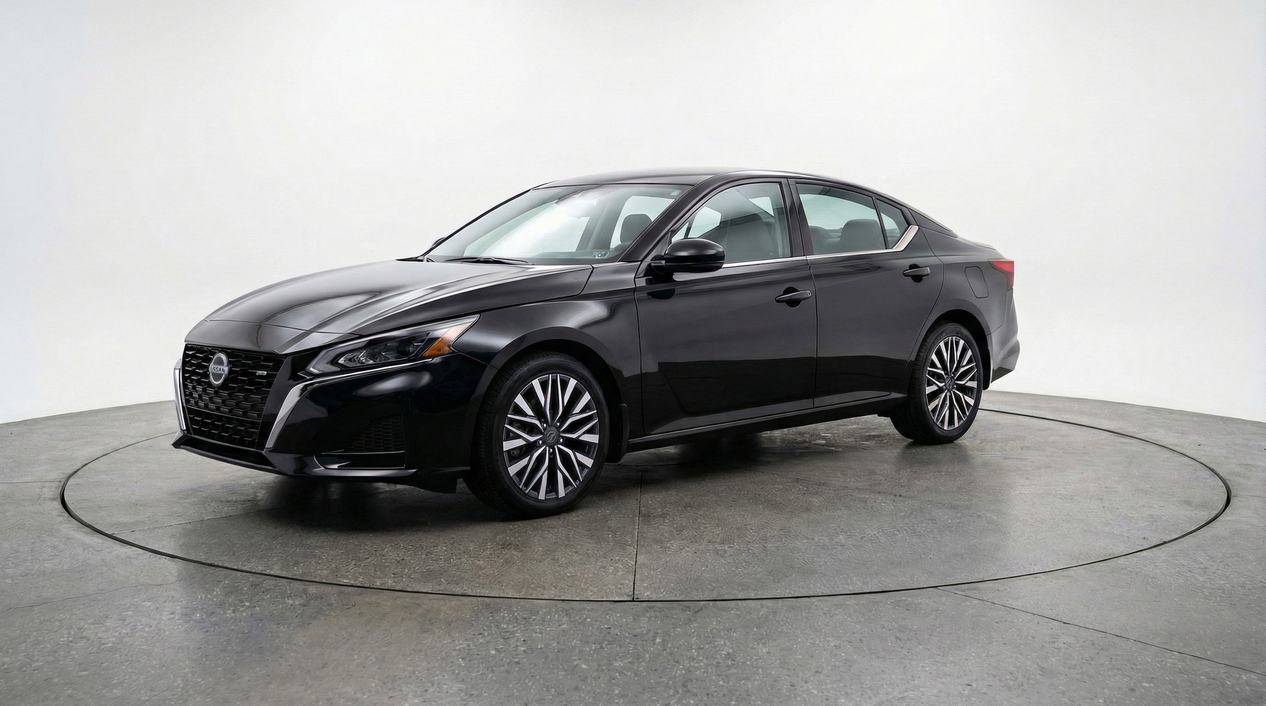 Thumbnail: 2025 Nissan Altima - 3