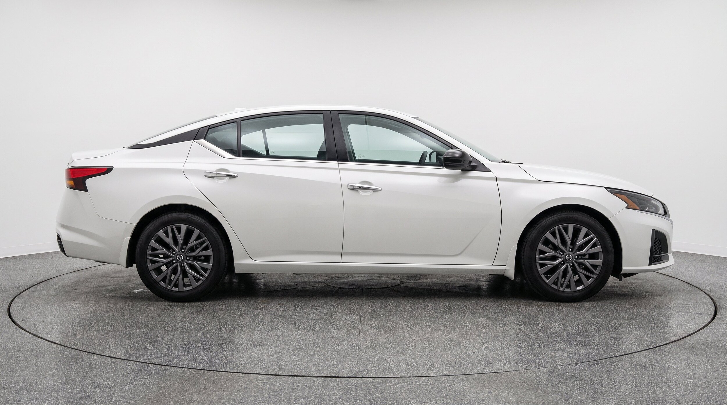 Thumbnail: 2025 Nissan Altima - 11