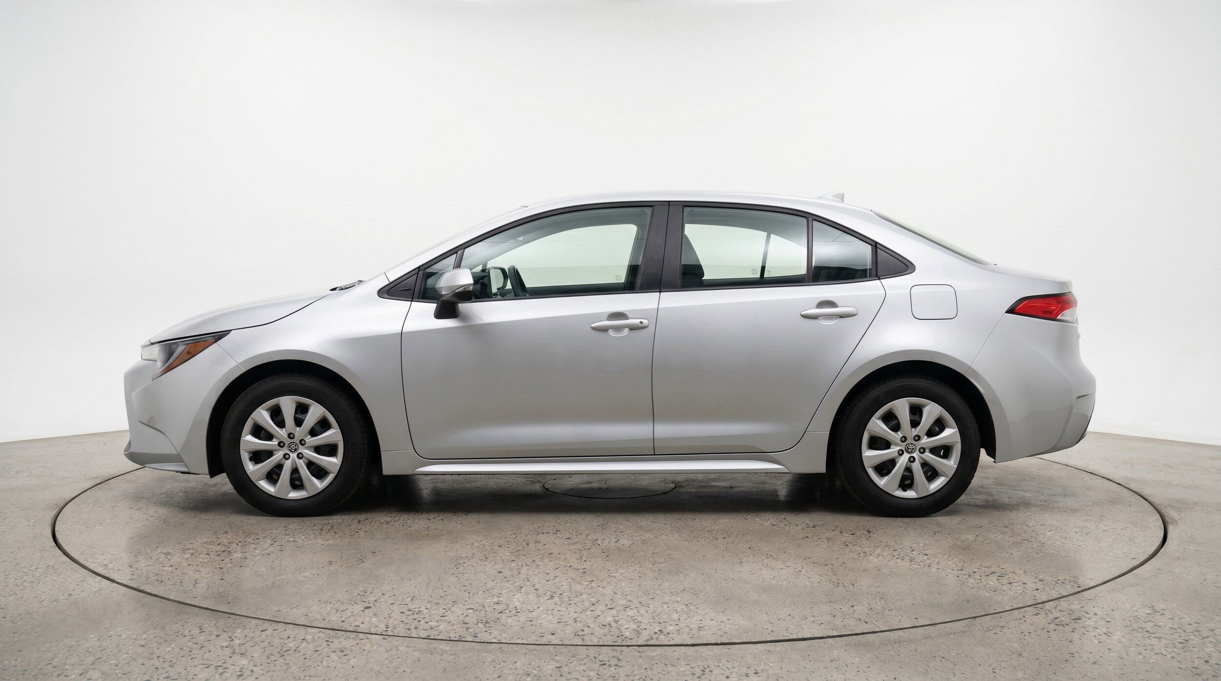 Thumbnail: 2025 Toyota Corolla - 5