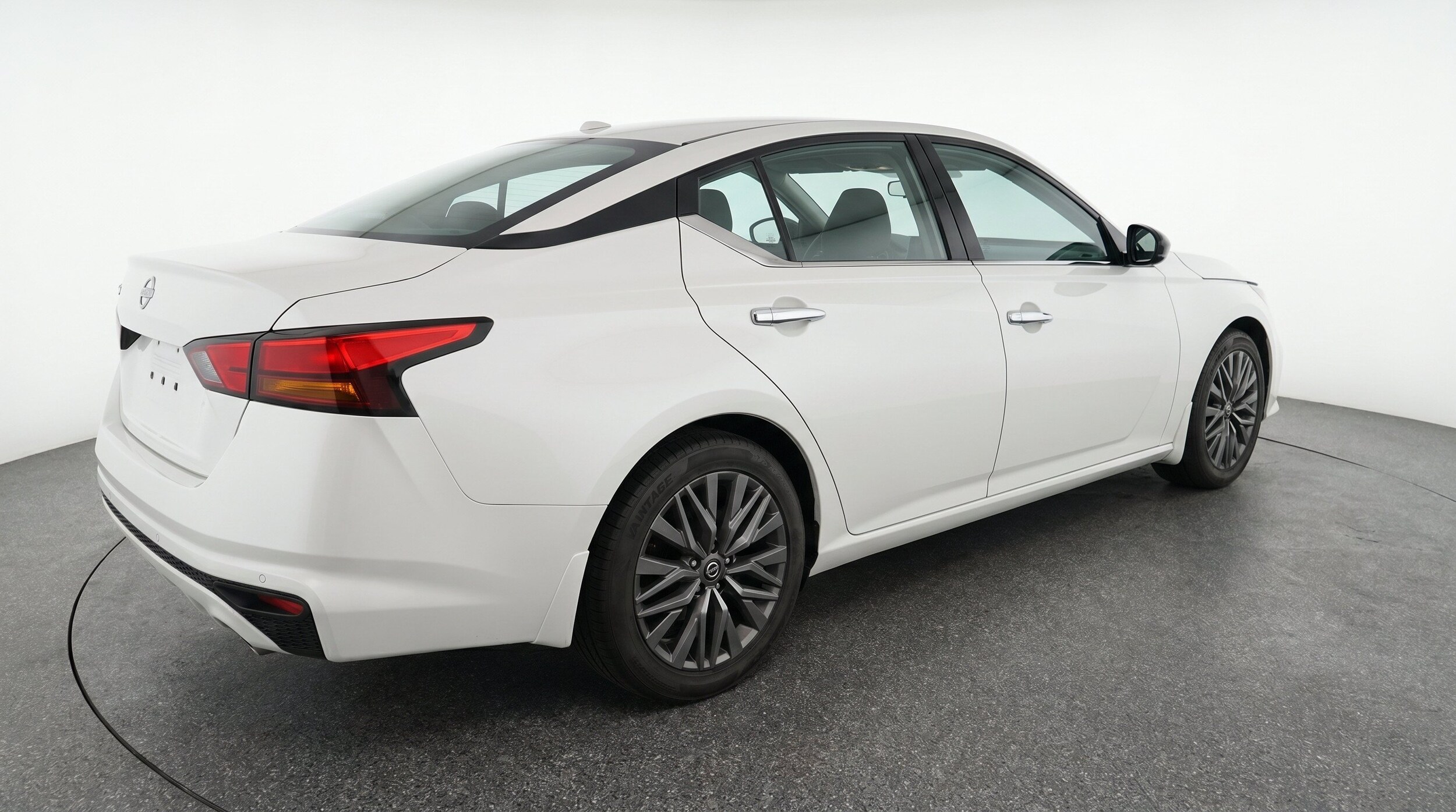 Thumbnail: 2025 Nissan Altima - 9