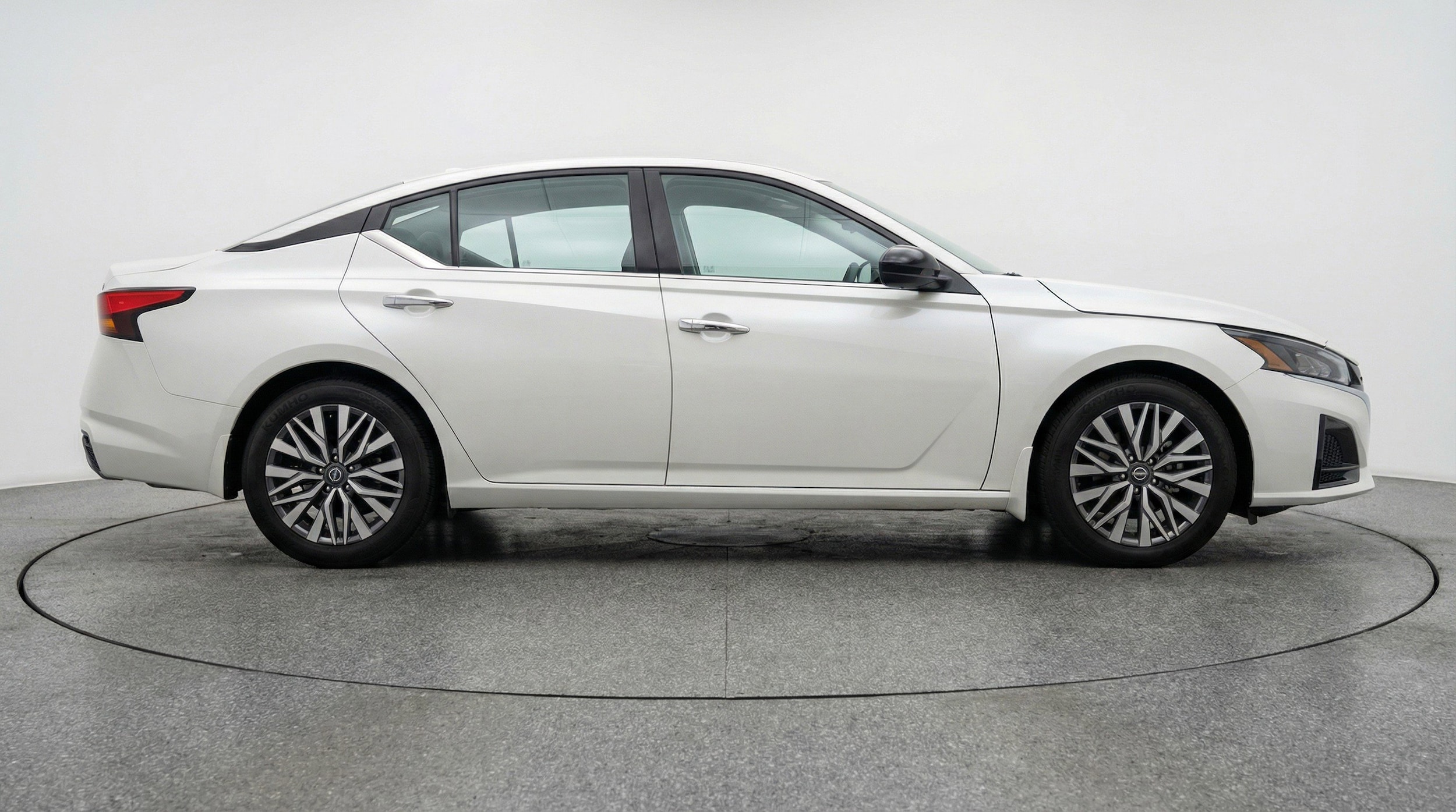 Thumbnail: 2025 Nissan Altima - 11
