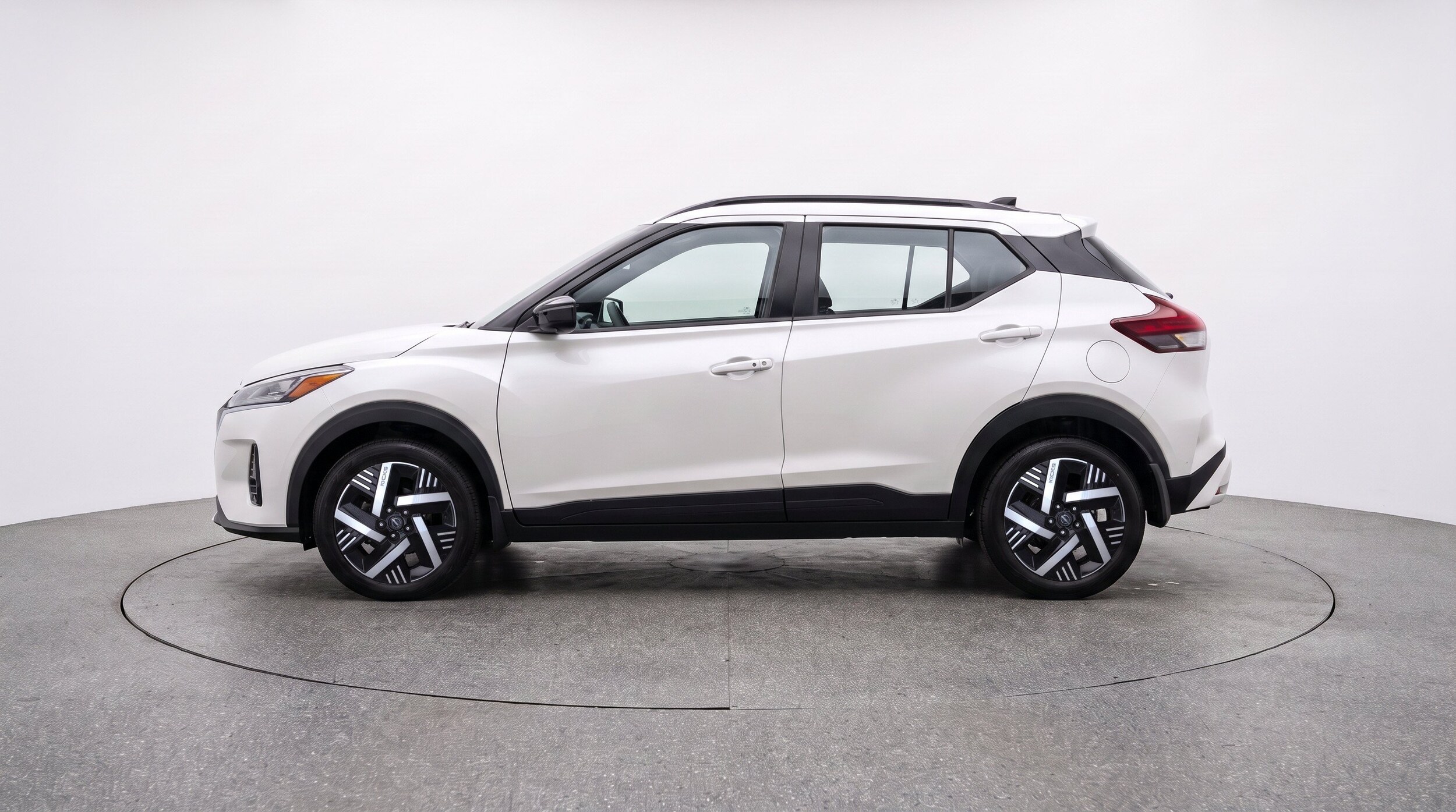 Thumbnail: 2026 Nissan Kicks - 5