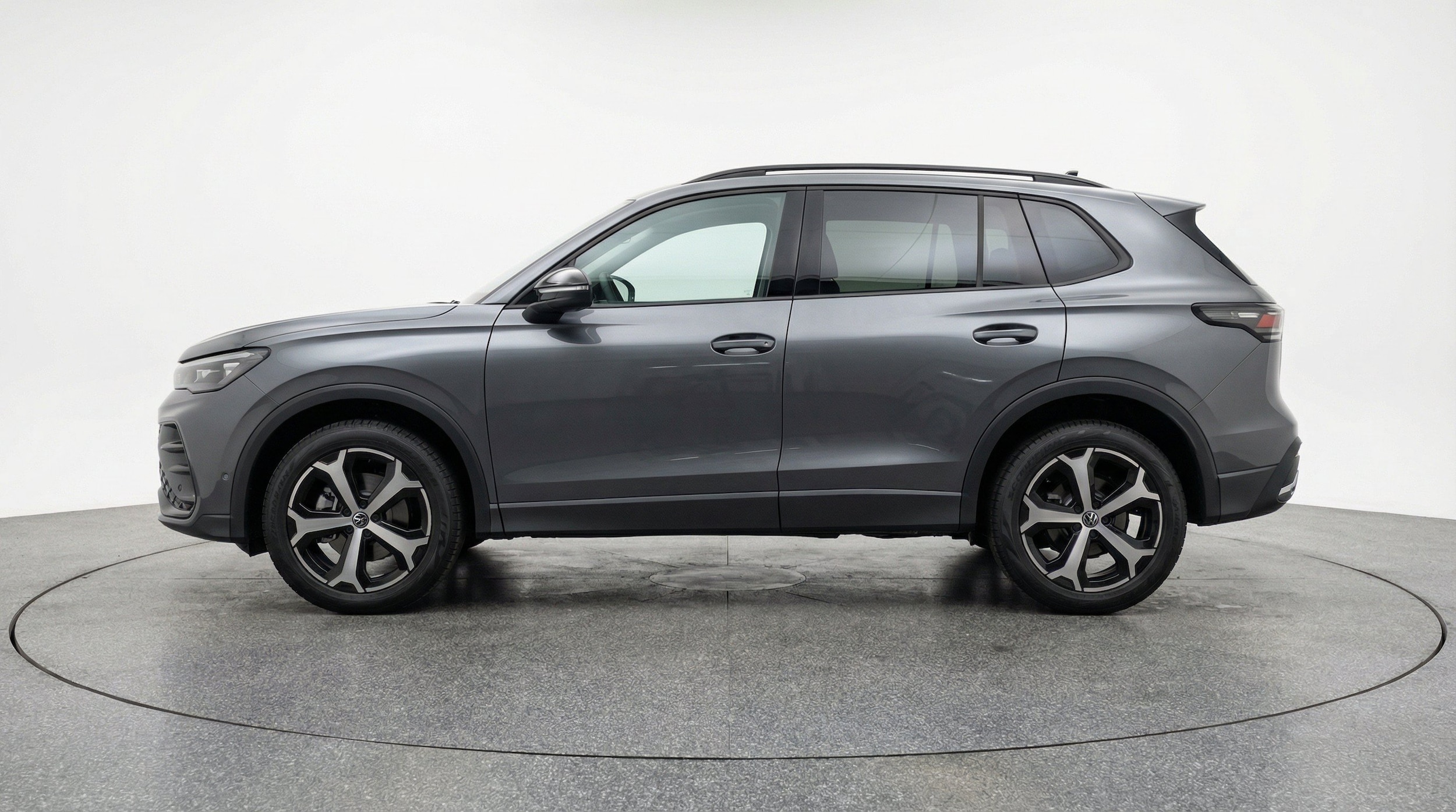 Thumbnail: 2026 Volkswagen Tiguan - 5