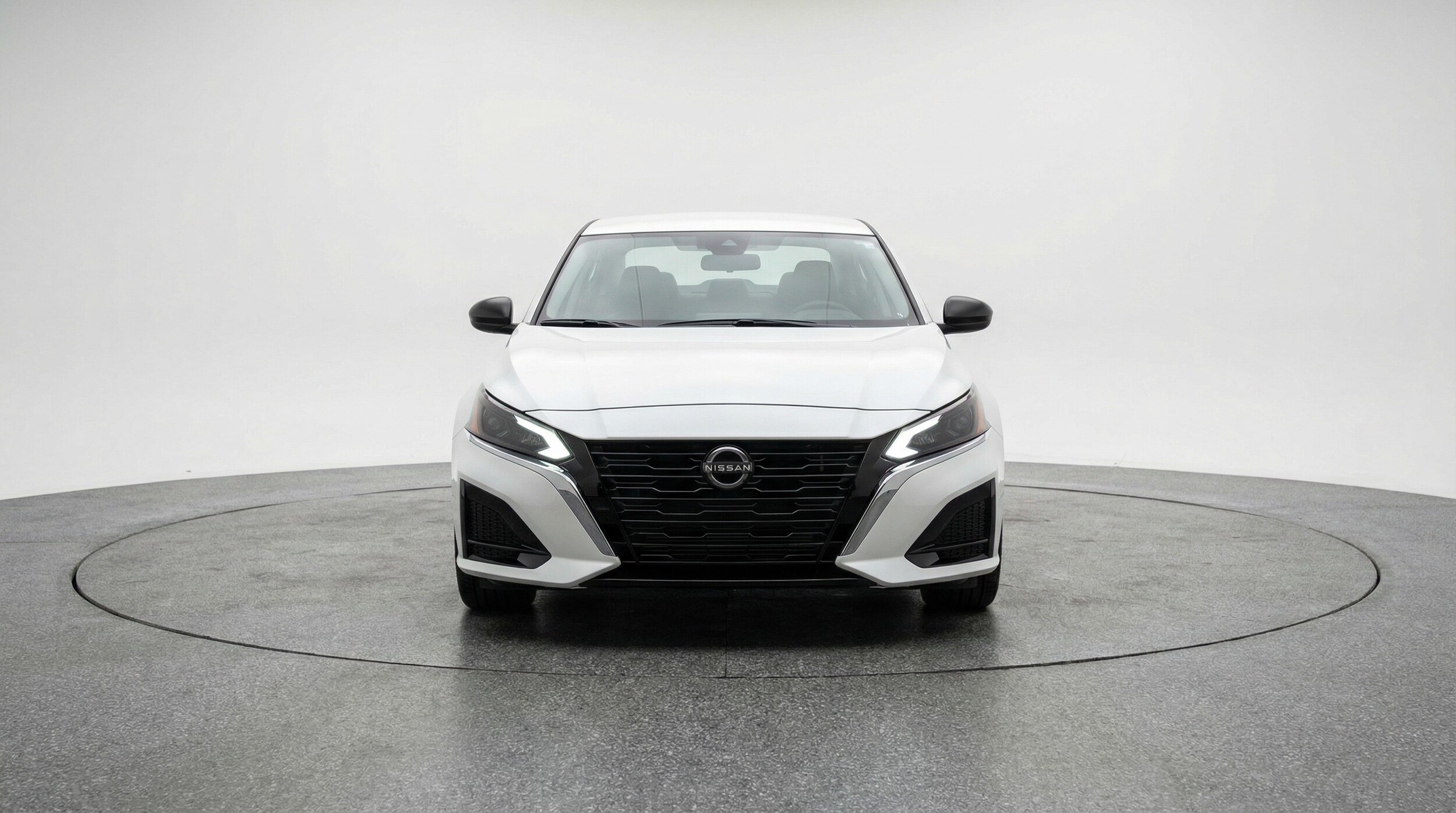 Thumbnail: 2025 Nissan Altima - 2