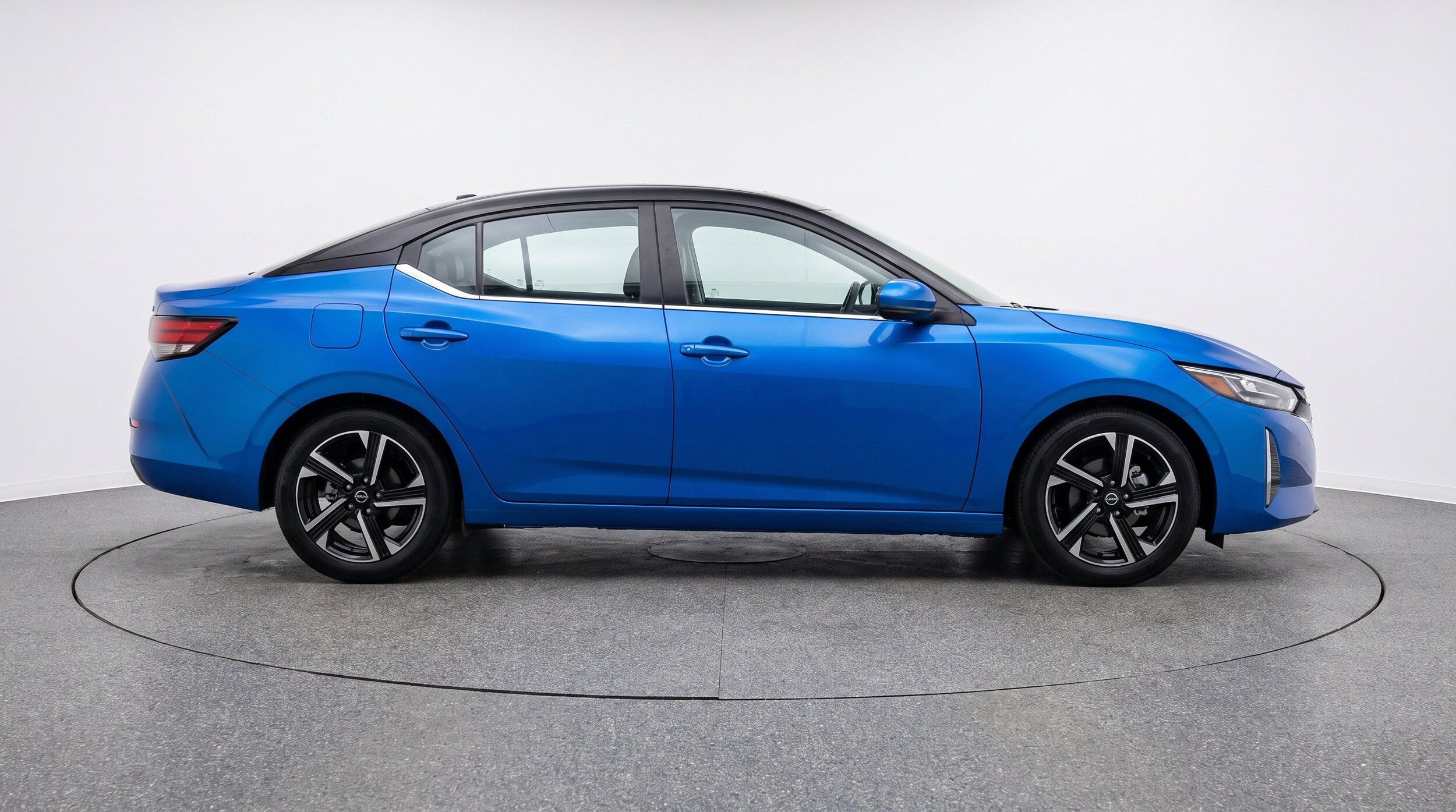 Thumbnail: 2025 Nissan Sentra - 11