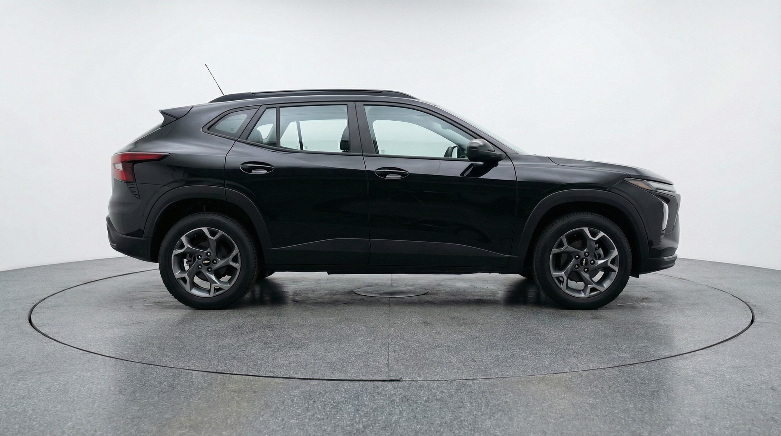 Thumbnail: 2025 Chevrolet Trax - 8